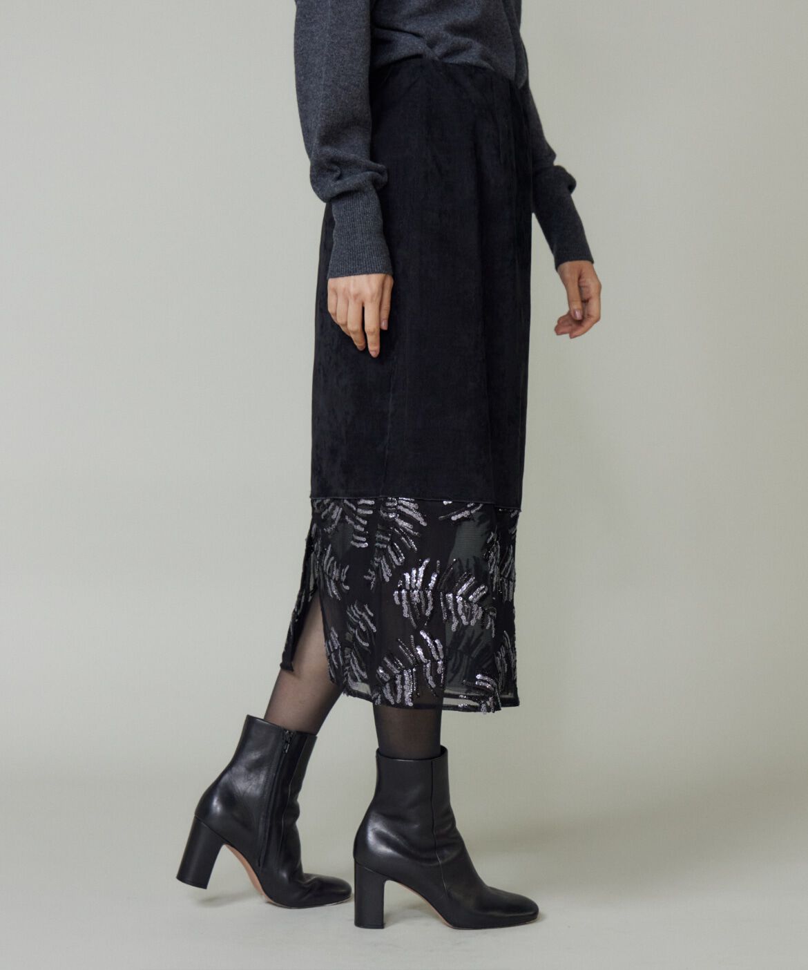 la veille by SUPERIOR CLOSET「《大きいサイズ》ベルベットスカート」|タイト|