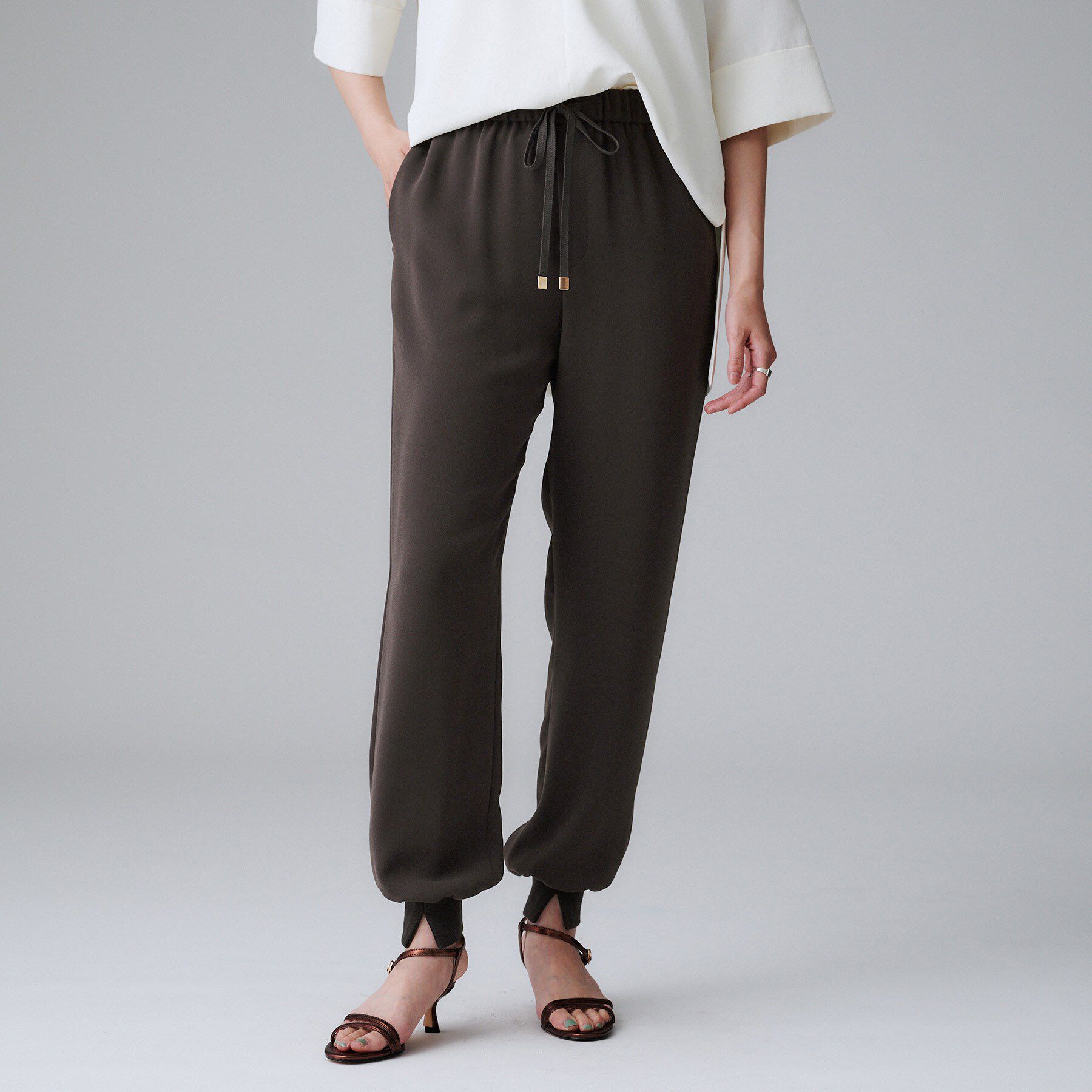 UNTITLED「【吸水速乾/ウエストゴム】バックサテン ジョグパンツ」|その他|