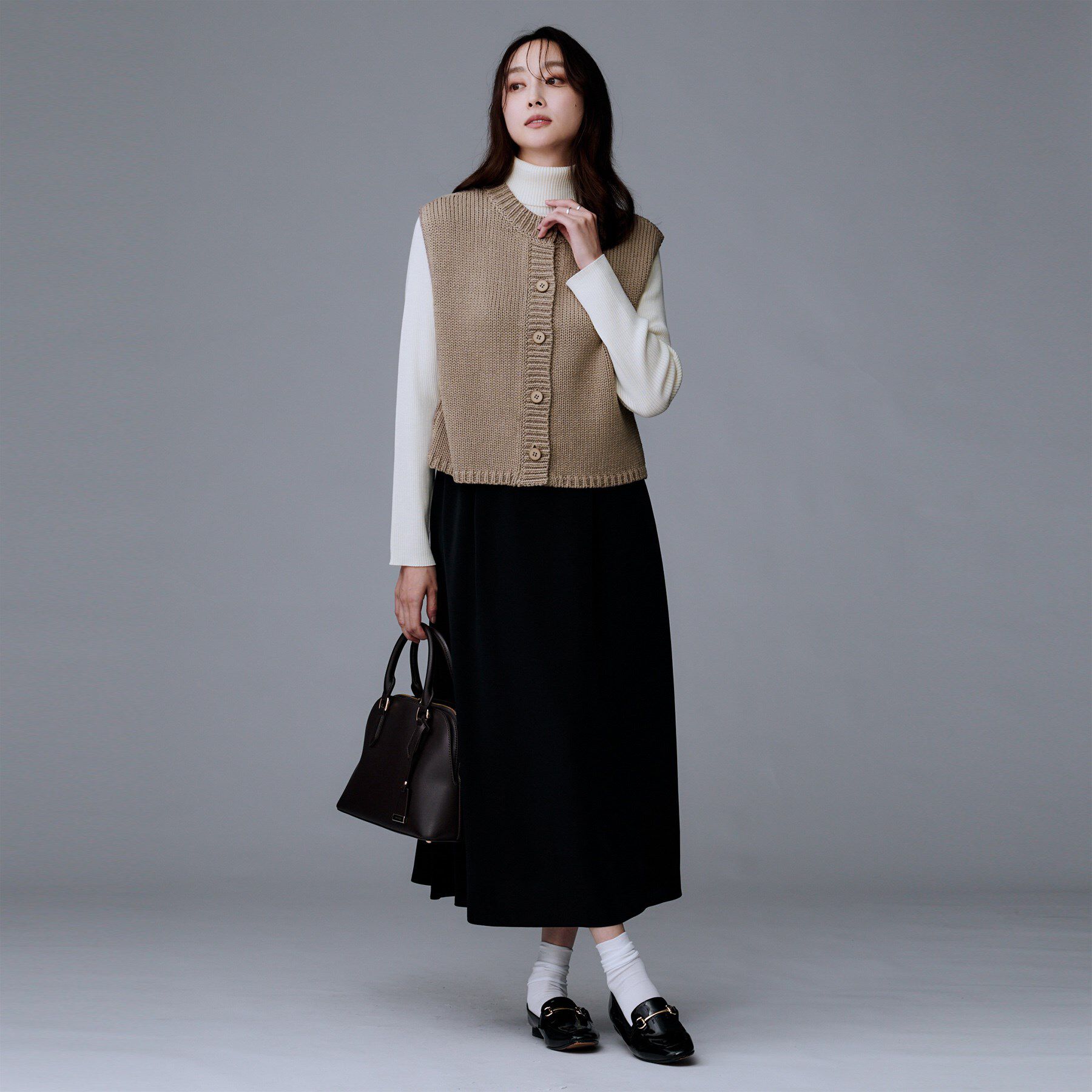 UNTITLED「【レイヤード/前ボタン】2WAYニットベスト」|ニット・セーター|