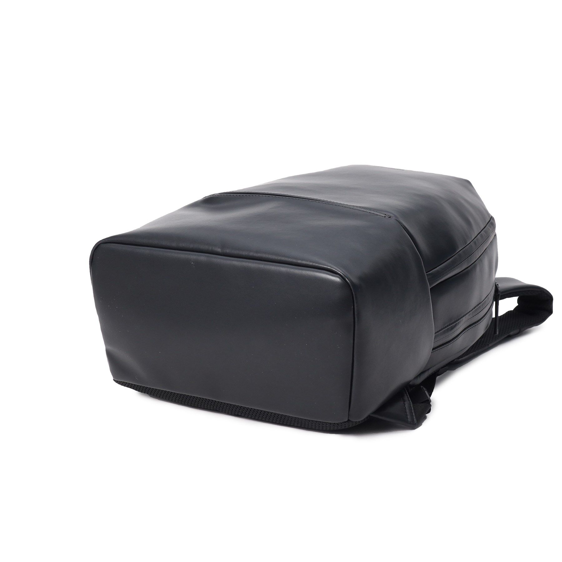 DRESSTERIOR「リサイクルレザーバックパック」|リュック|