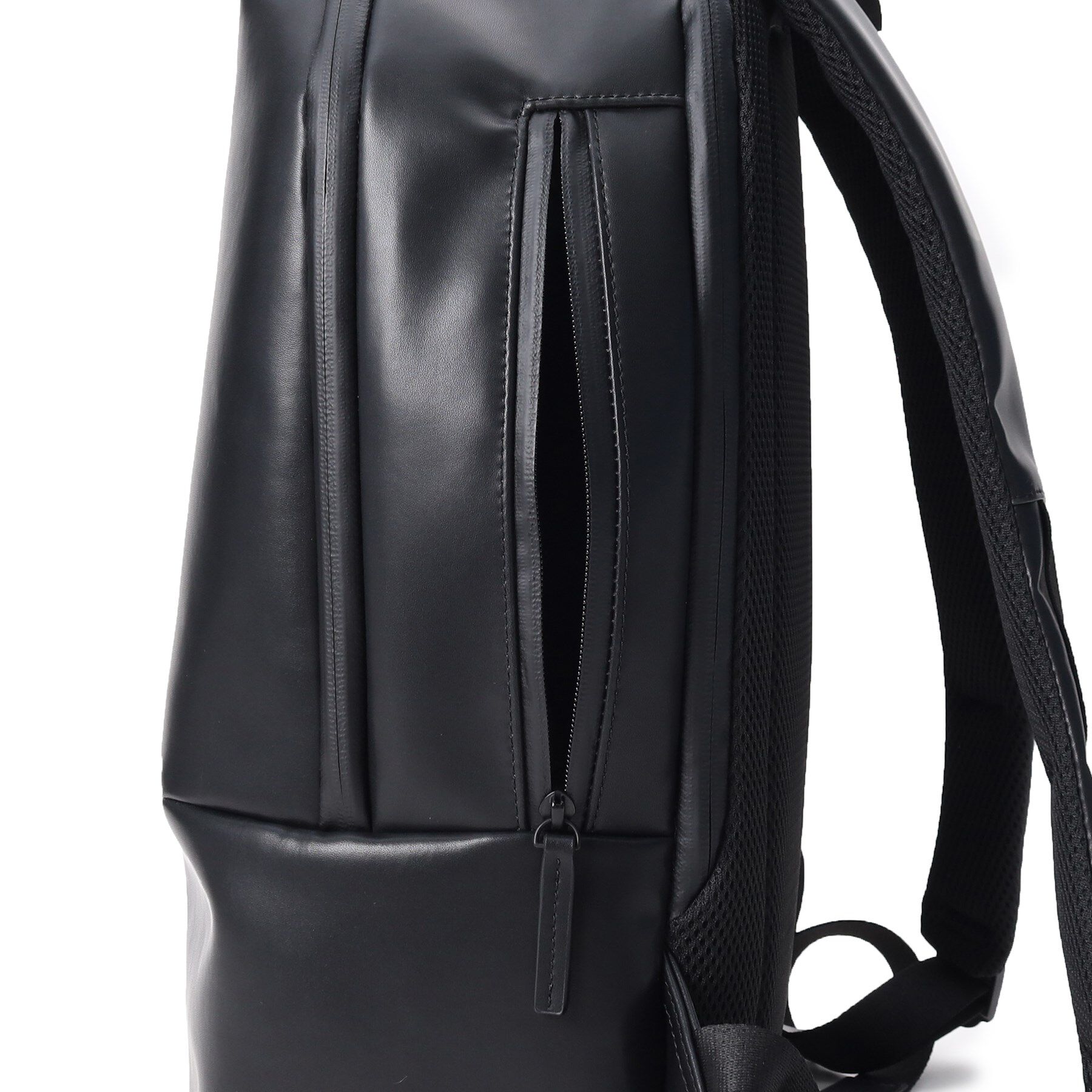 DRESSTERIOR「リサイクルレザーバックパック」|リュック|