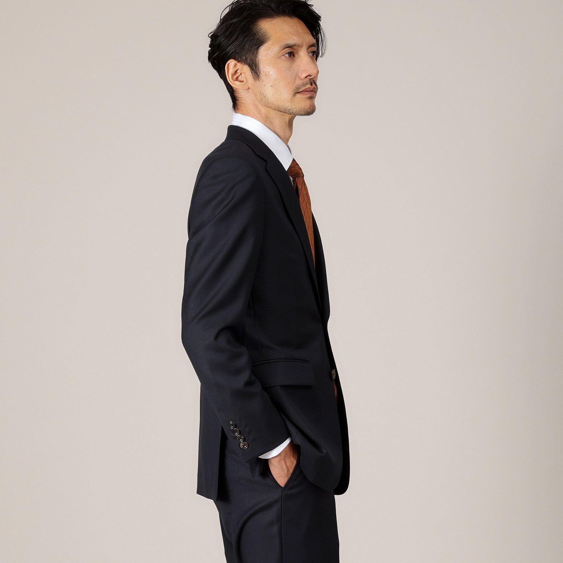 TAKEO KIKUCHI「【DORMEUIL AMADEUS365】無地見え ダイアゴナル スーツ/3ピース対応」|スーツ|