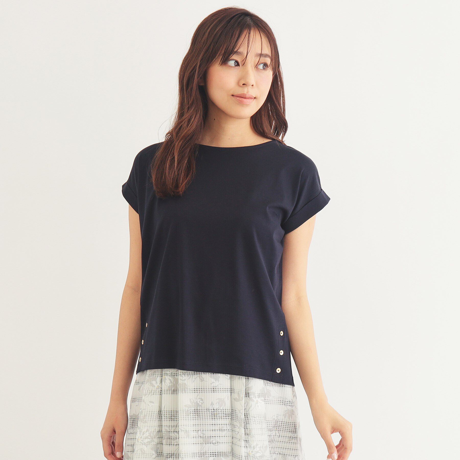 index「《5color》サイドボタン付き フレンチスリーブトップス【接触冷感/洗濯機洗い可】」|Tシャツ・カットソー|