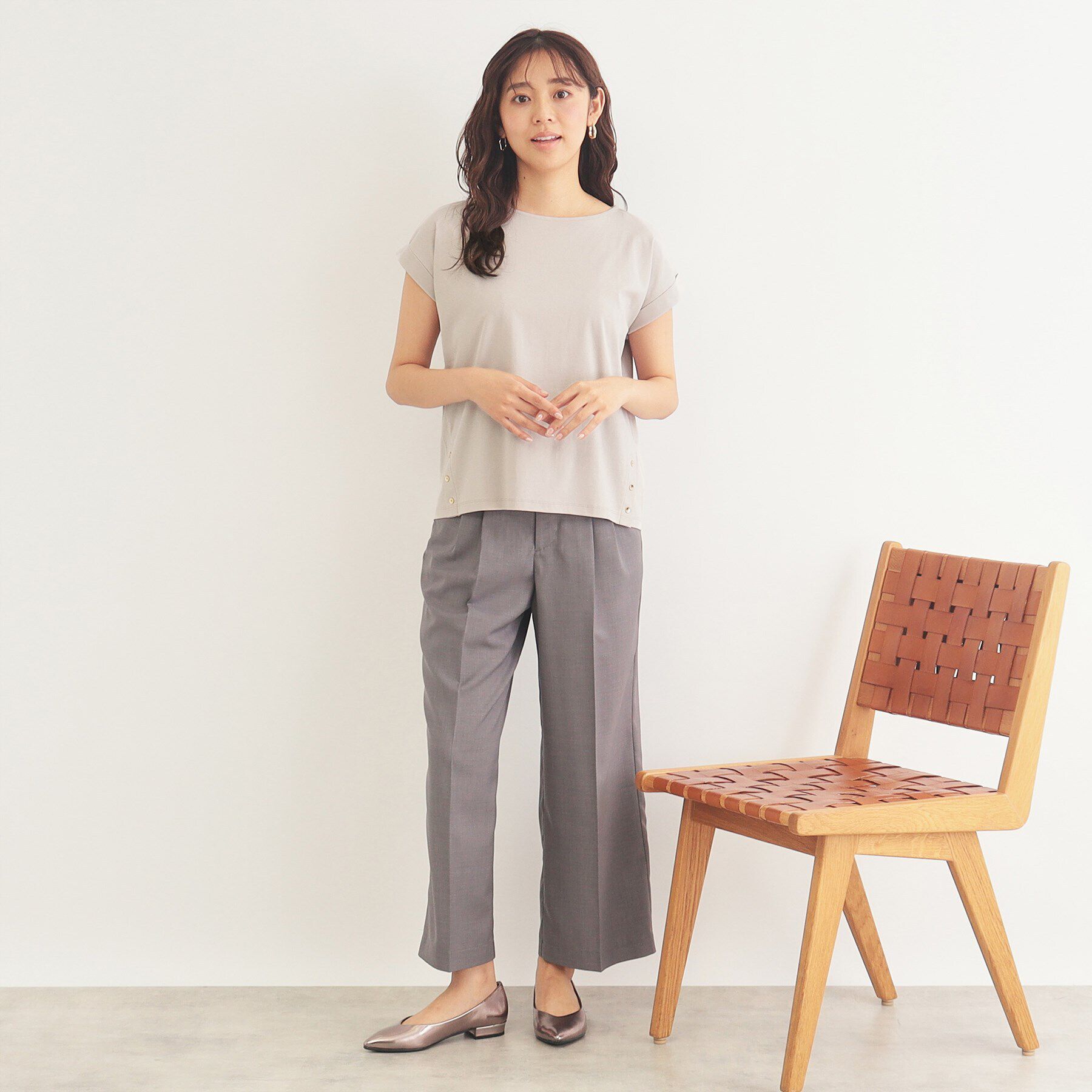 index「《5color》サイドボタン付き フレンチスリーブトップス【接触冷感/洗濯機洗い可】」|Tシャツ・カットソー|