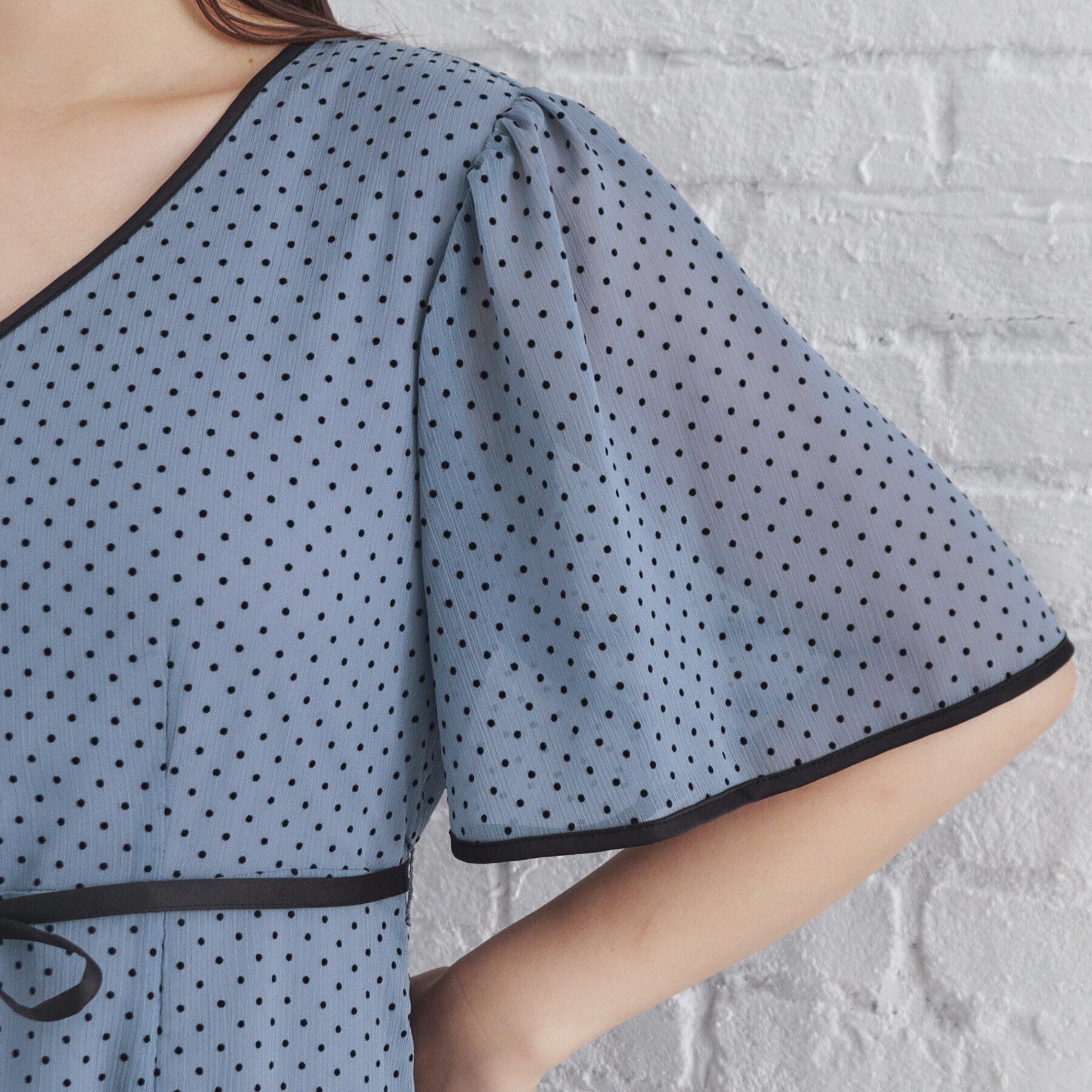 index「フロッキードットバイカラーフレアワンピース【洗濯機洗い可/防シワ】」|ワンピース|