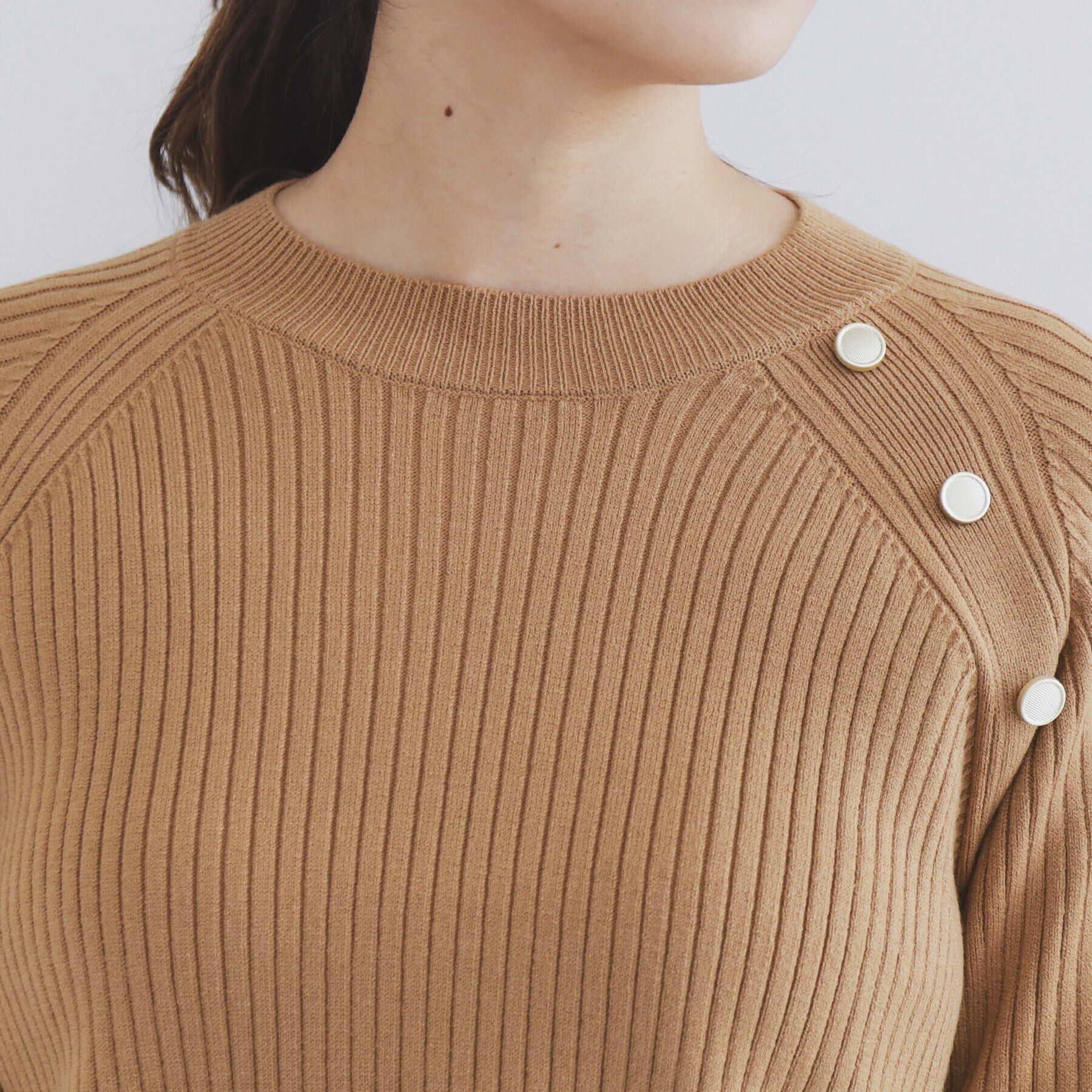 index「ゴールドボタンワイドリブニット【洗濯機可/抗ピル】」|ニット・セーター|