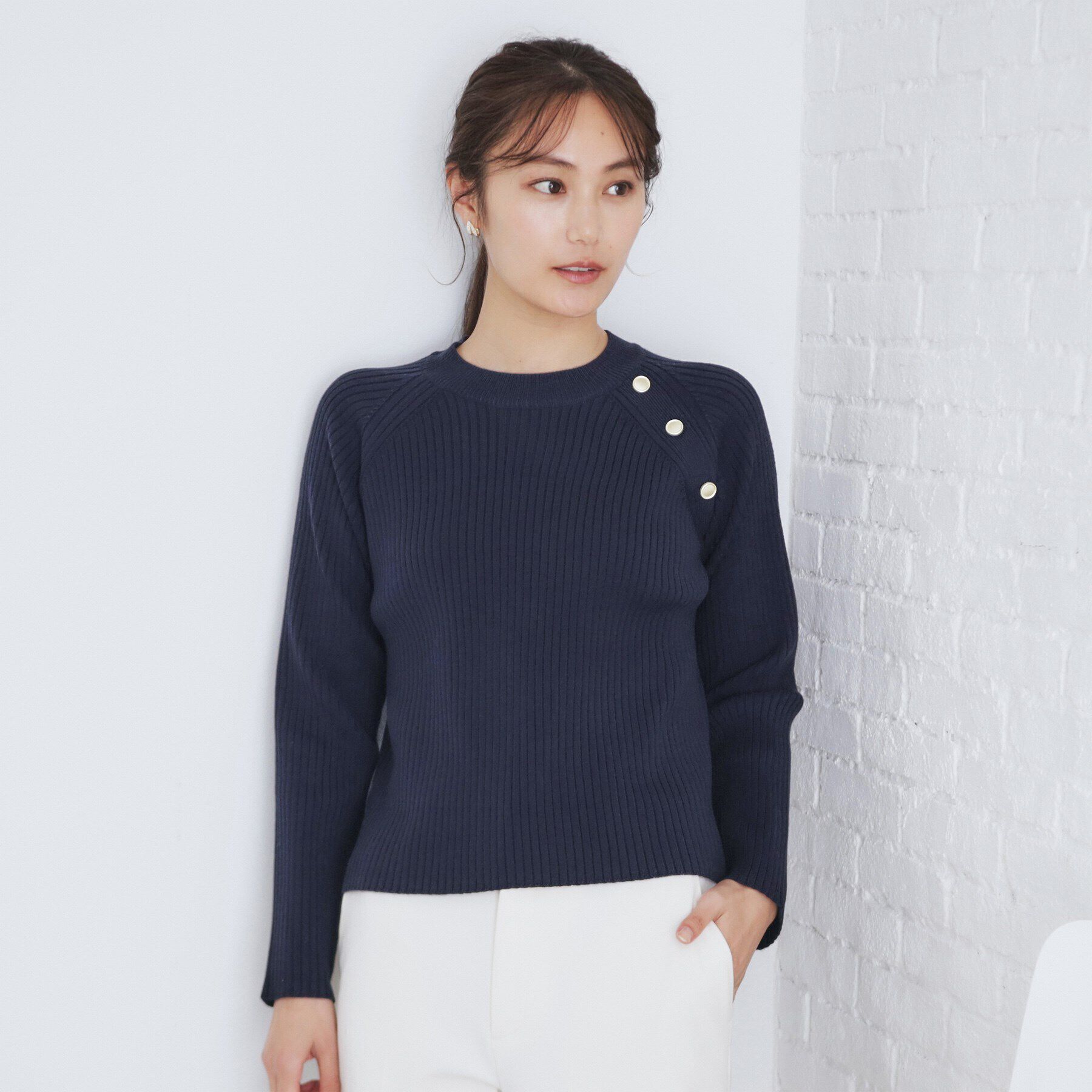 index「ゴールドボタンワイドリブニット【洗濯機可/抗ピル】」|ニット・セーター|