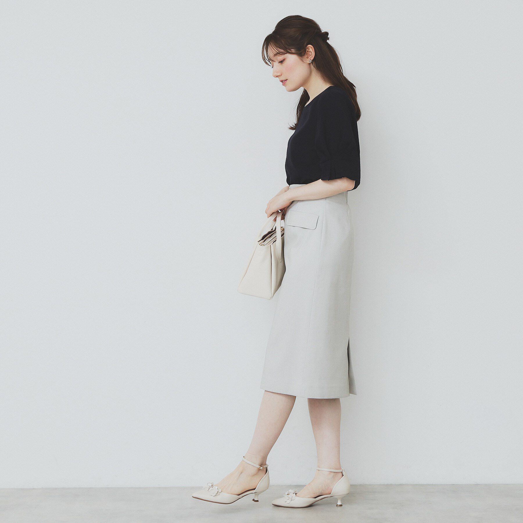 index「《8色展開/XS-LLサイズ》タックパフスリーブブラウス【洗濯機洗い可/吸水速乾/防シワ/抗ピル】」|シャツ・ブラウス|