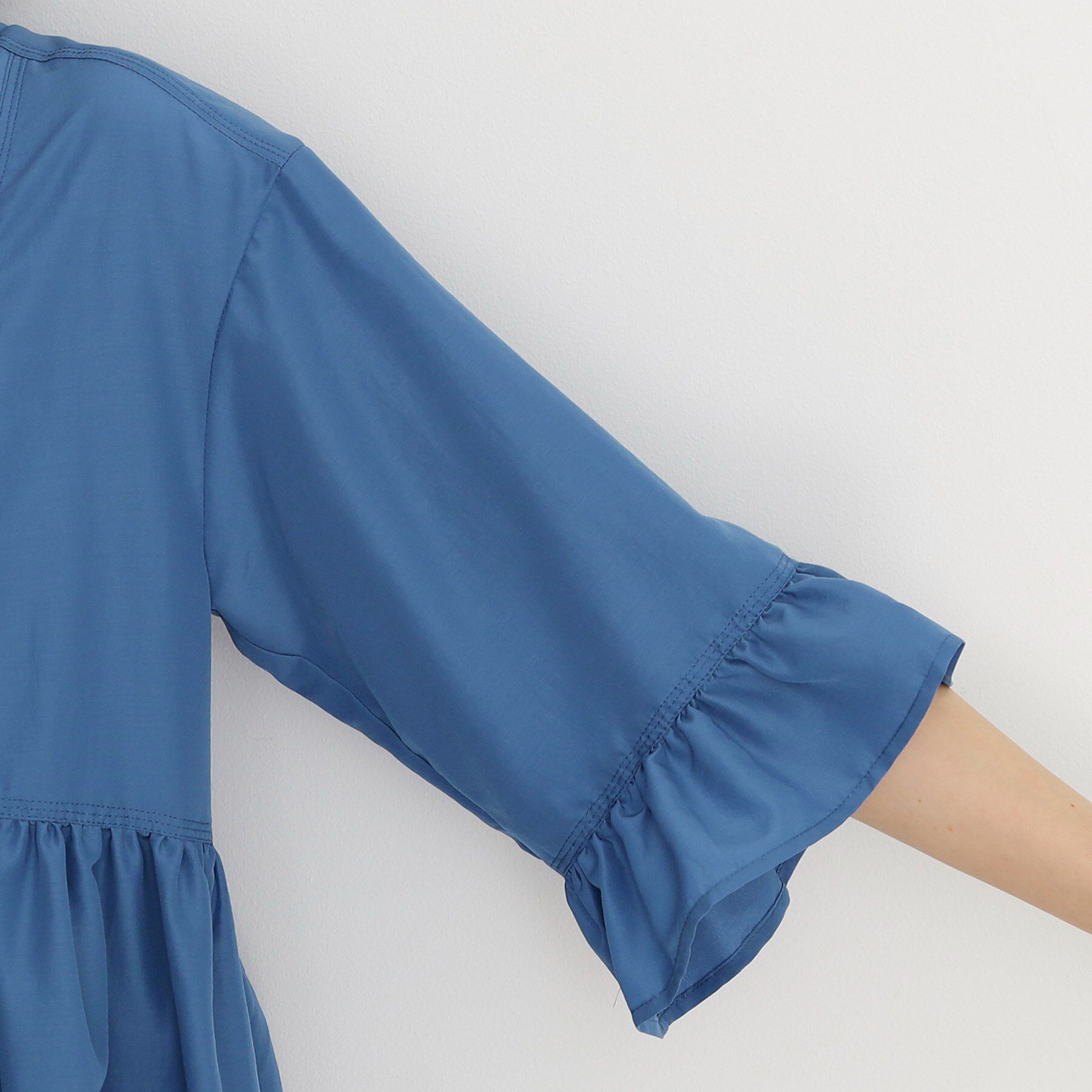 THE SHOP TK「フリルチュニックブラウス【洗濯機OK】」|シャツ・ブラウス|