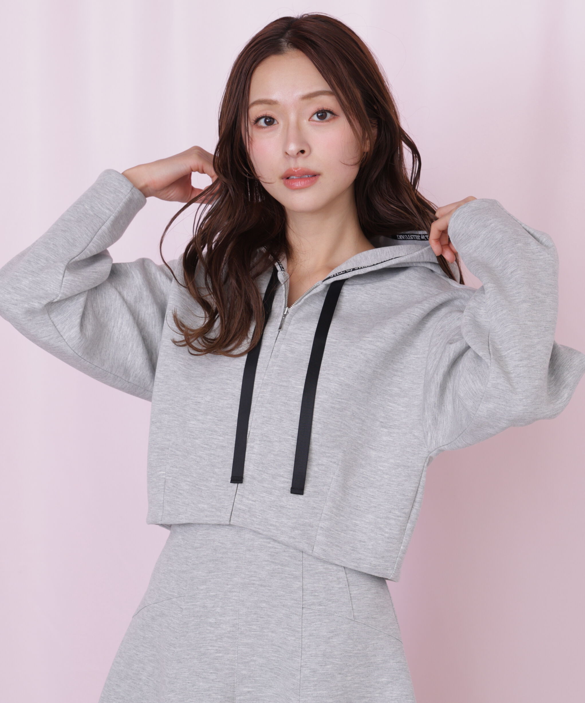  「ダイバー素材ショート丈フーディ」|Tシャツ・カットソー|グレー