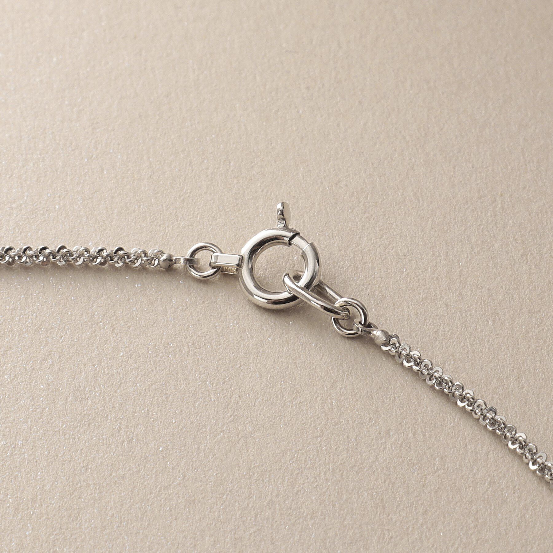 COCOSHNIK「プラチナ クリスクロスチェーン ネックレス」|ネックレス|