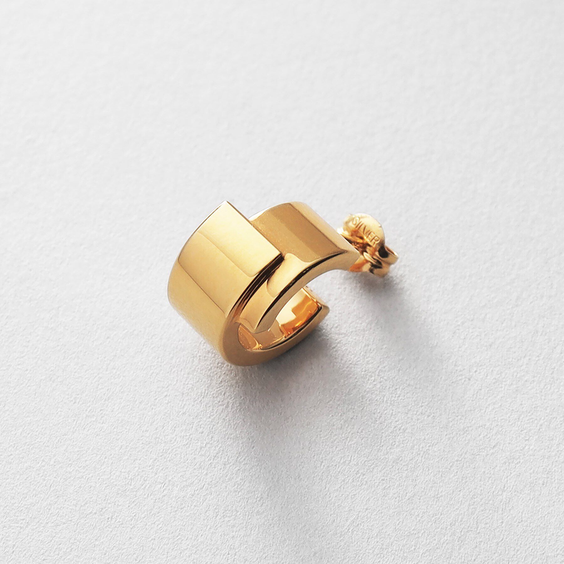 COCOSHNIK ONKITSCH「シルバー スモールフープ スライドプレートピアス GP」|ピアス|