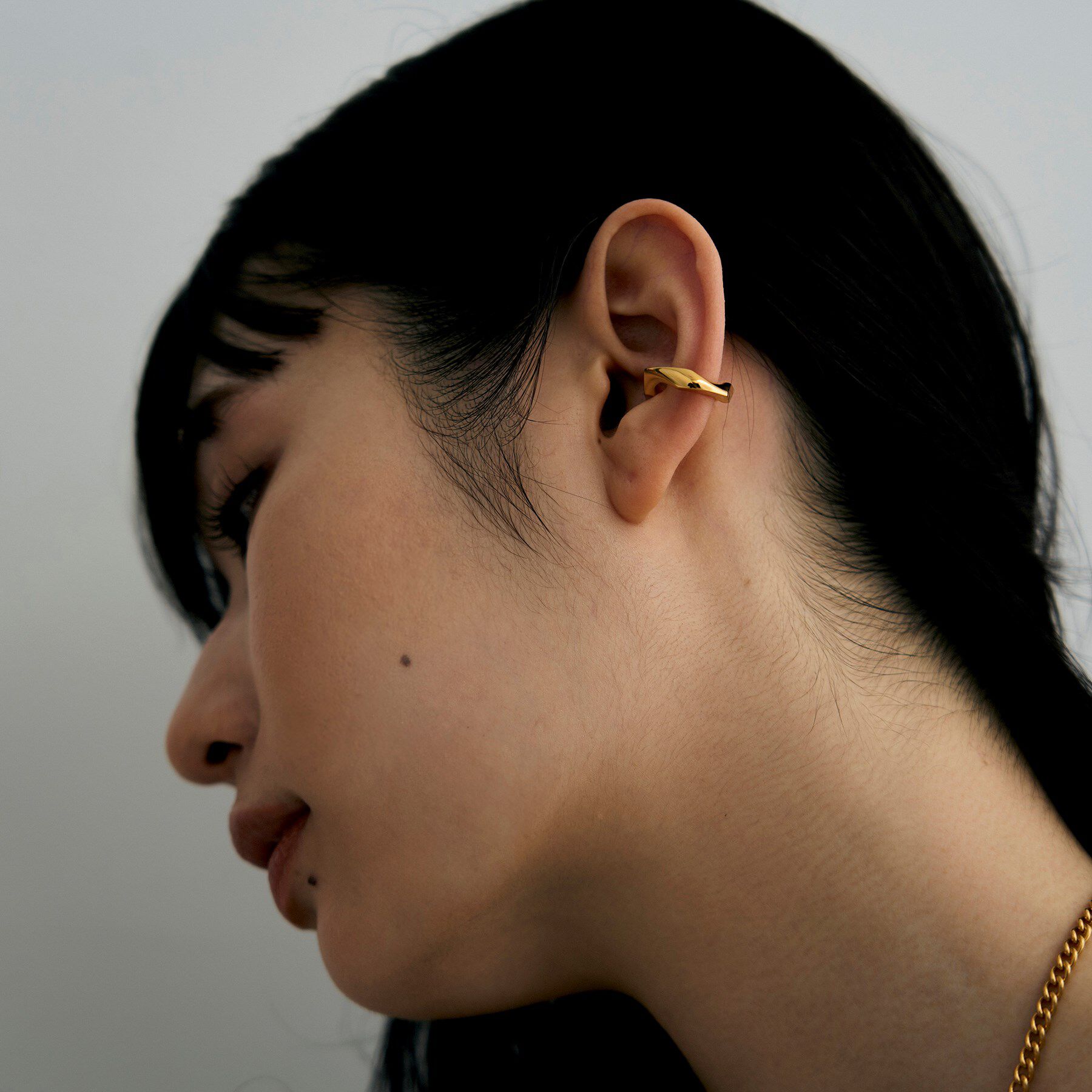 COCOSHNIK ONKITSCH「シルバー カーブチェーンモチーフイヤカフ GP」|イヤリング|