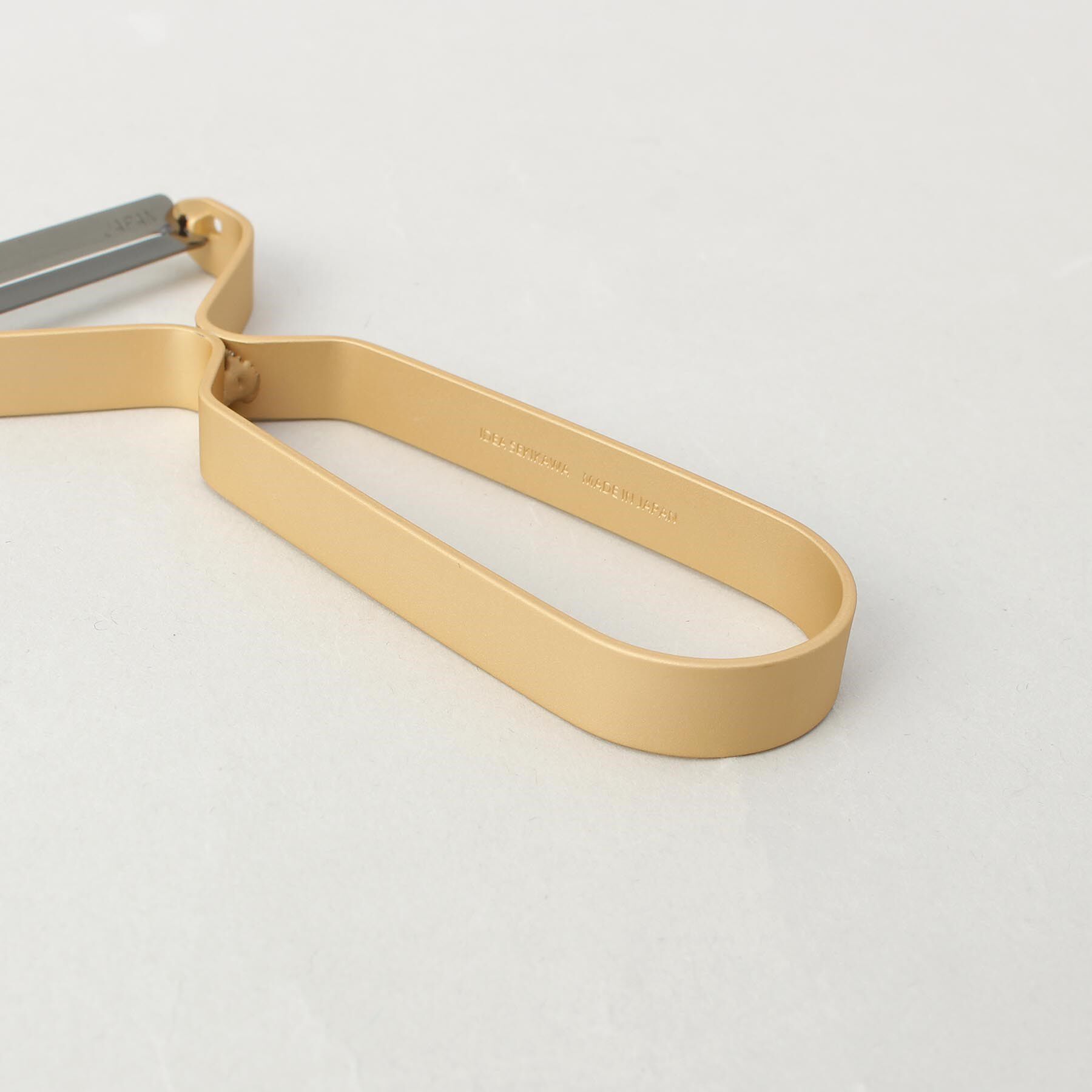 212 KITCHEN STORE「アルミピーラー GD」|食器・キッチングッズ|