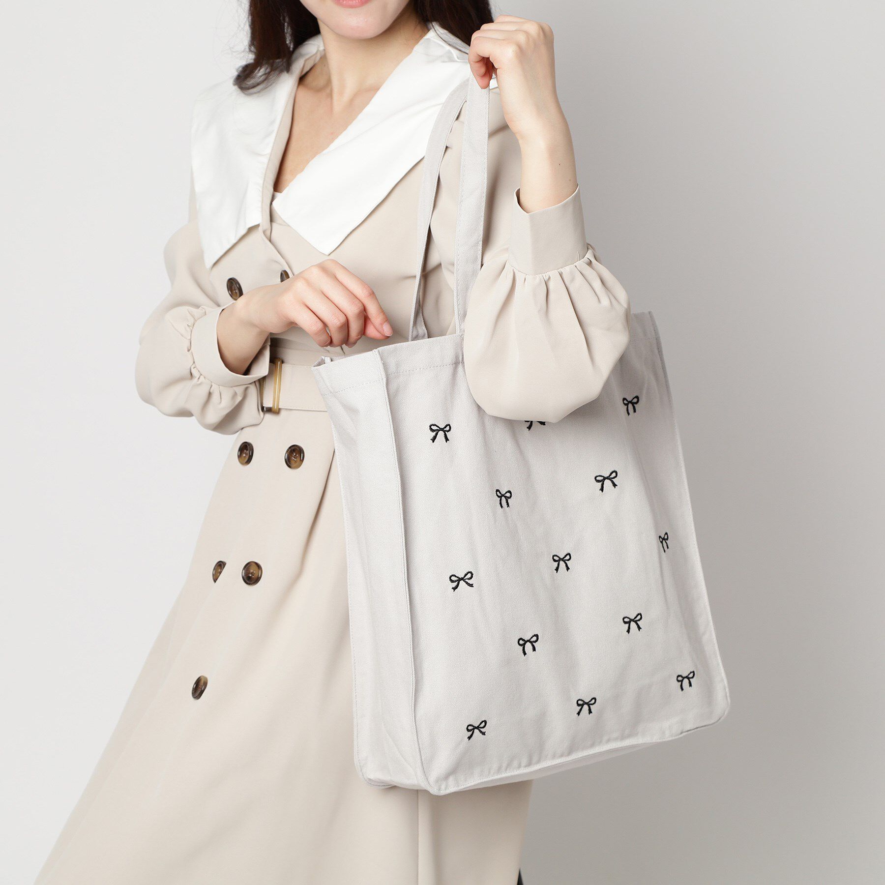 Ober Tashe「リボン刺繍キャンバストートバッグ」|トートバッグ|