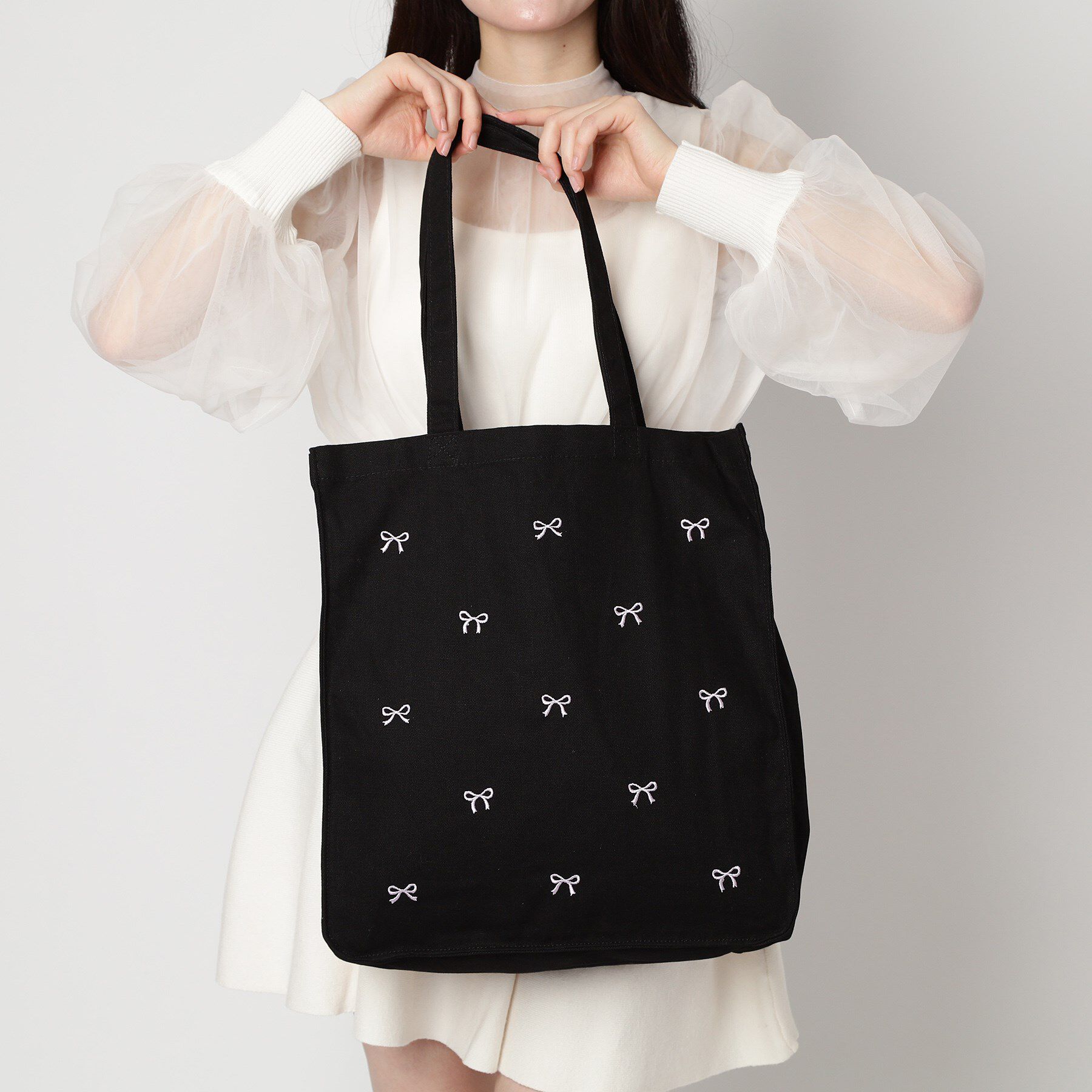 Ober Tashe「リボン刺繍キャンバストートバッグ」|トートバッグ|