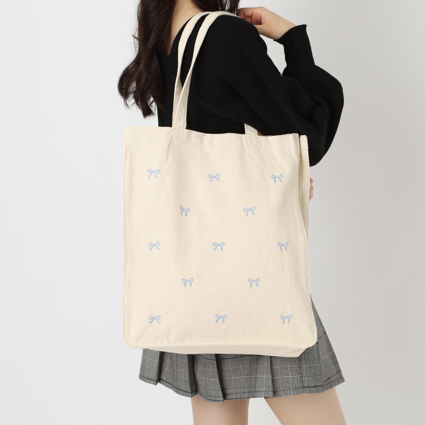Ober Tashe「リボン刺繍キャンバストートバッグ」|トートバッグ|