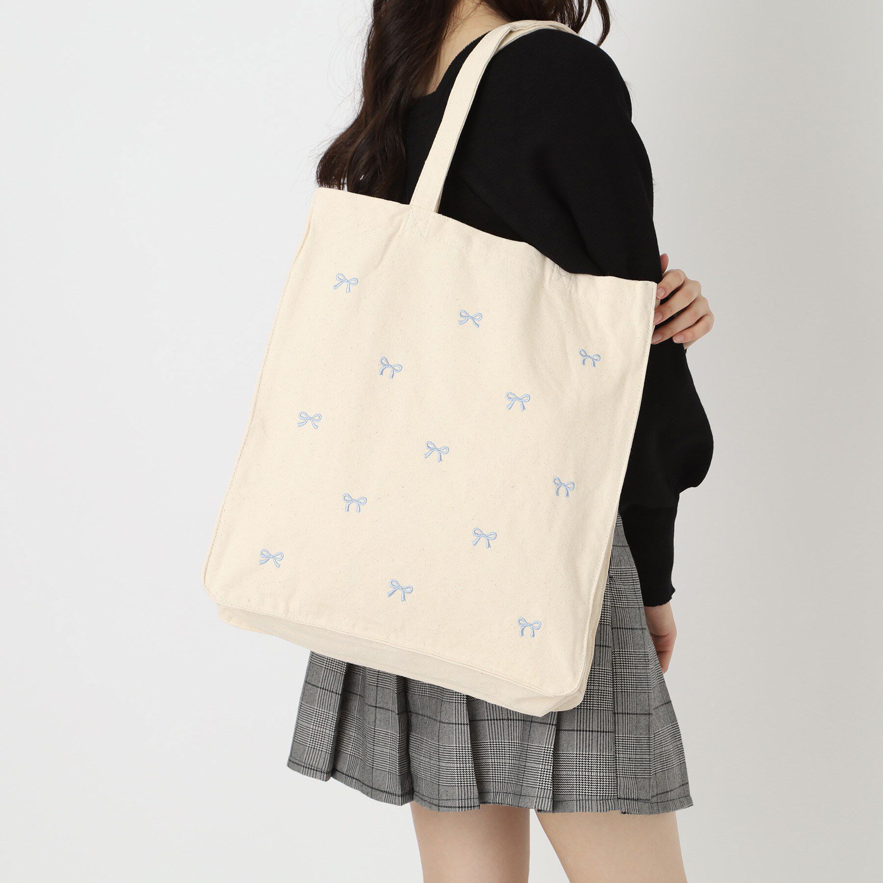 Ober Tashe「リボン刺繍キャンバストートバッグ」|トートバッグ|