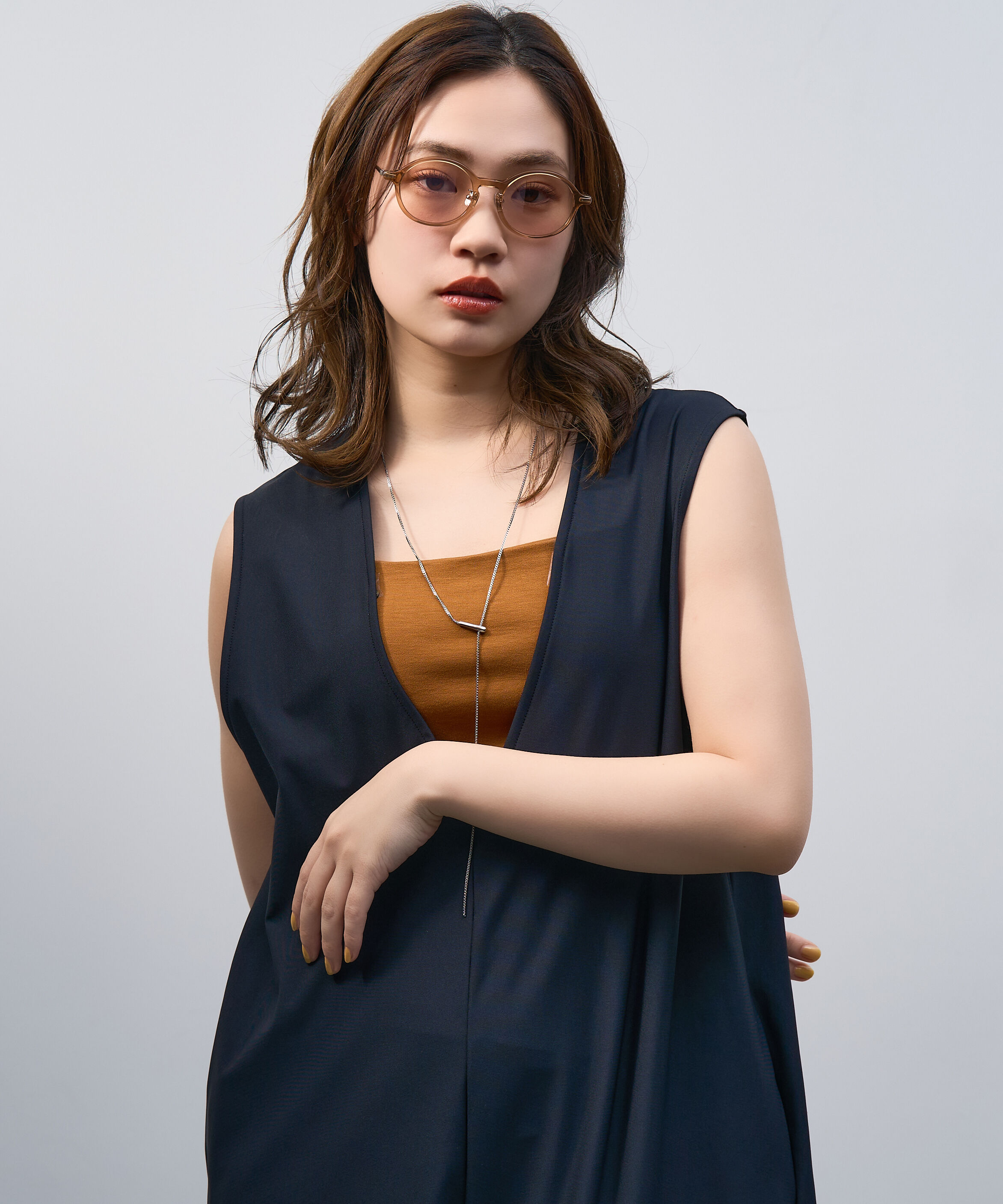  「Zoff | Kirimaru ラウンド型 サングラス 丸型 波型 小顔効果 UVカット 紫外線対策 紫外線対策 ズレ落ち防止」|サングラス|薄ブラウン1