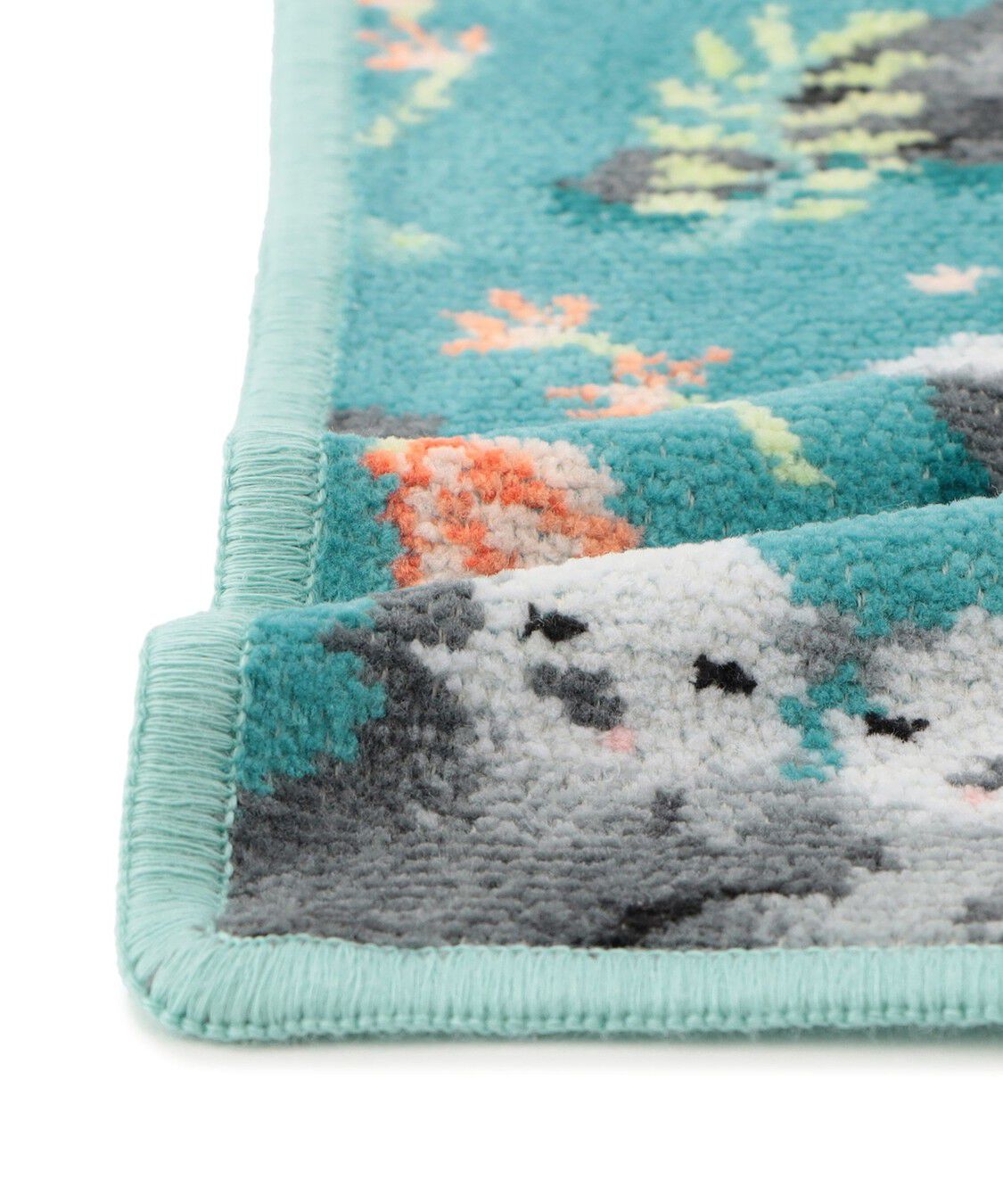 LOVERARY BY FEILER「プカプカラッコ　ハンカチ」|ハンカチ|