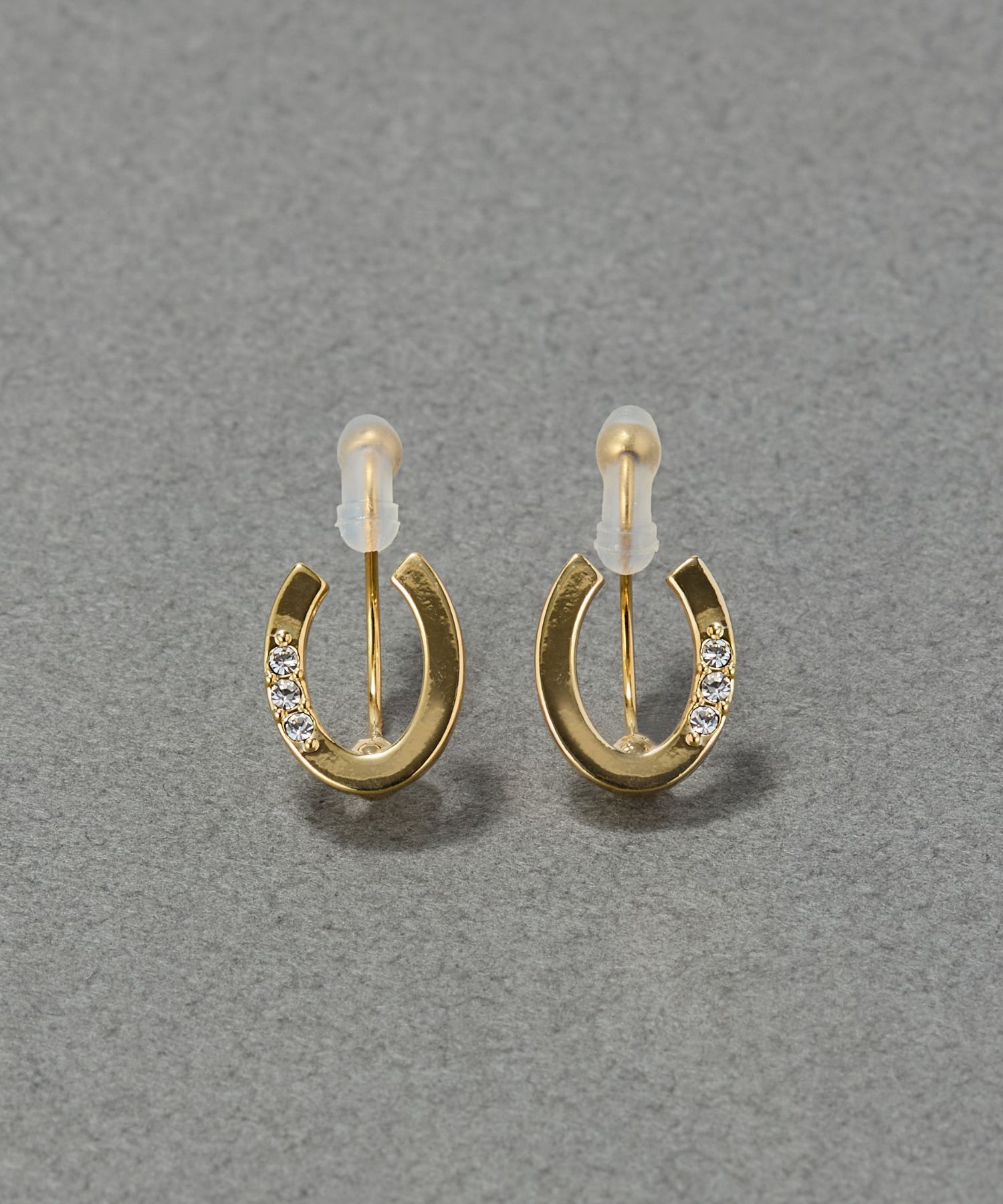 Phoebe「【痛くないシリーズ】ハンサムホースシューライトフィットイヤリング」|イヤリング|ゴールド