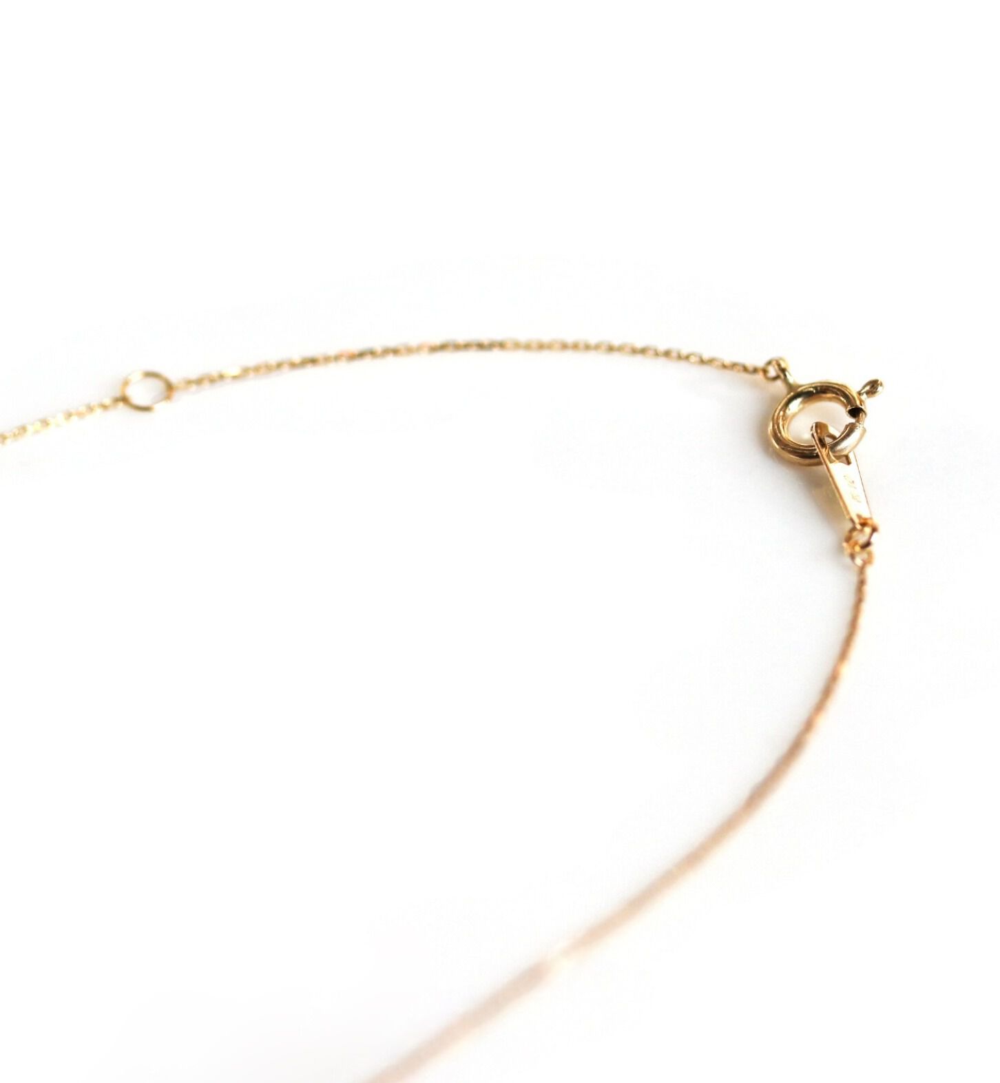  「ダイヤモンド カーブ ネックレス | K10YG 〈世界最小〉」|ネックレス|