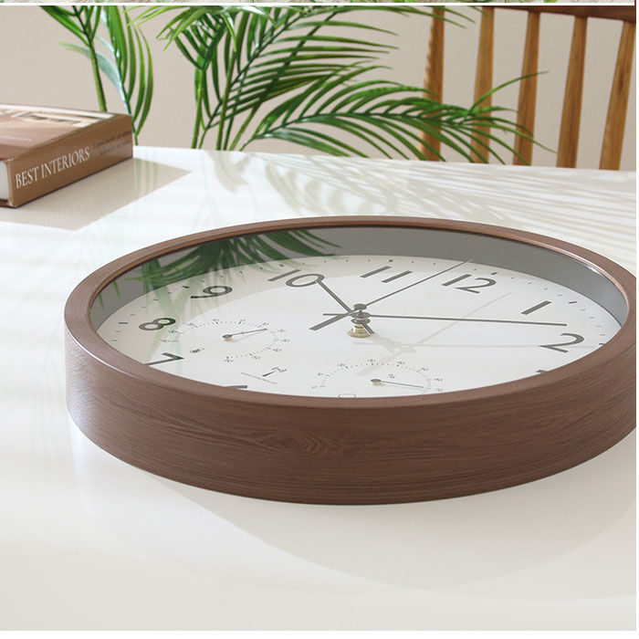 BACKYARD FAMILY「壁掛け 時計 電波 温度 湿度 おしゃれ 通販 温湿度計付き電波時計 ウォールクロック 電波時計」|クロック・置時計|