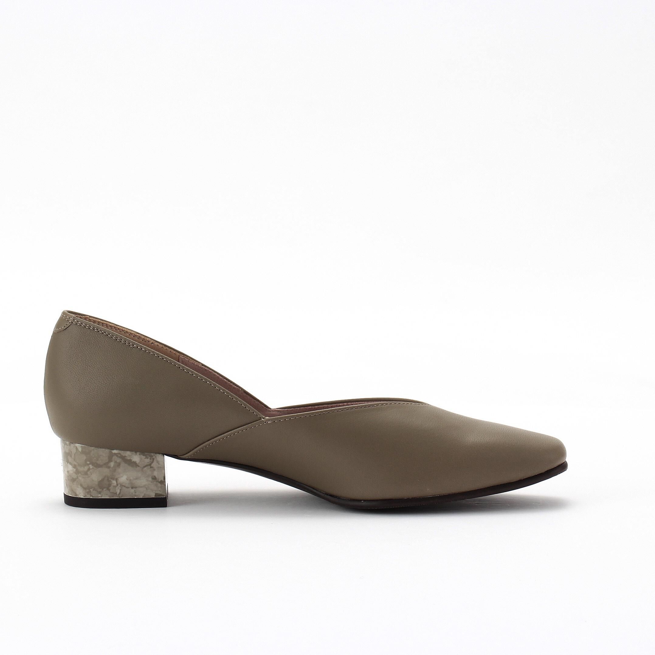 銀座かねまつ「LSFC2630SHPOAK 【防水】【本革】スクエアトゥパンプス」|パンプス|