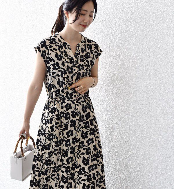 SHIPS for women「【WEB限定】〈洗濯機可能〉ドット 花柄 サイド プリーツ フレンチスリーブ ワンピース」|ワンピース|