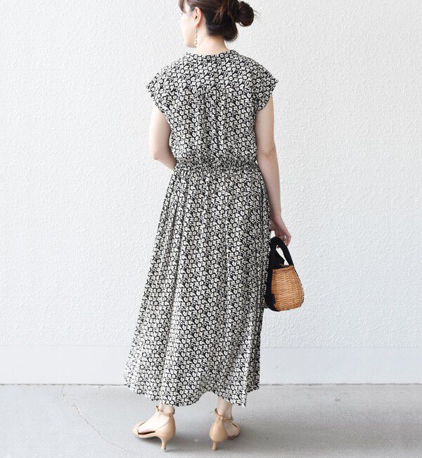 SHIPS for women「【WEB限定】〈洗濯機可能〉ドット 花柄 サイド プリーツ フレンチスリーブ ワンピース」|ワンピース|