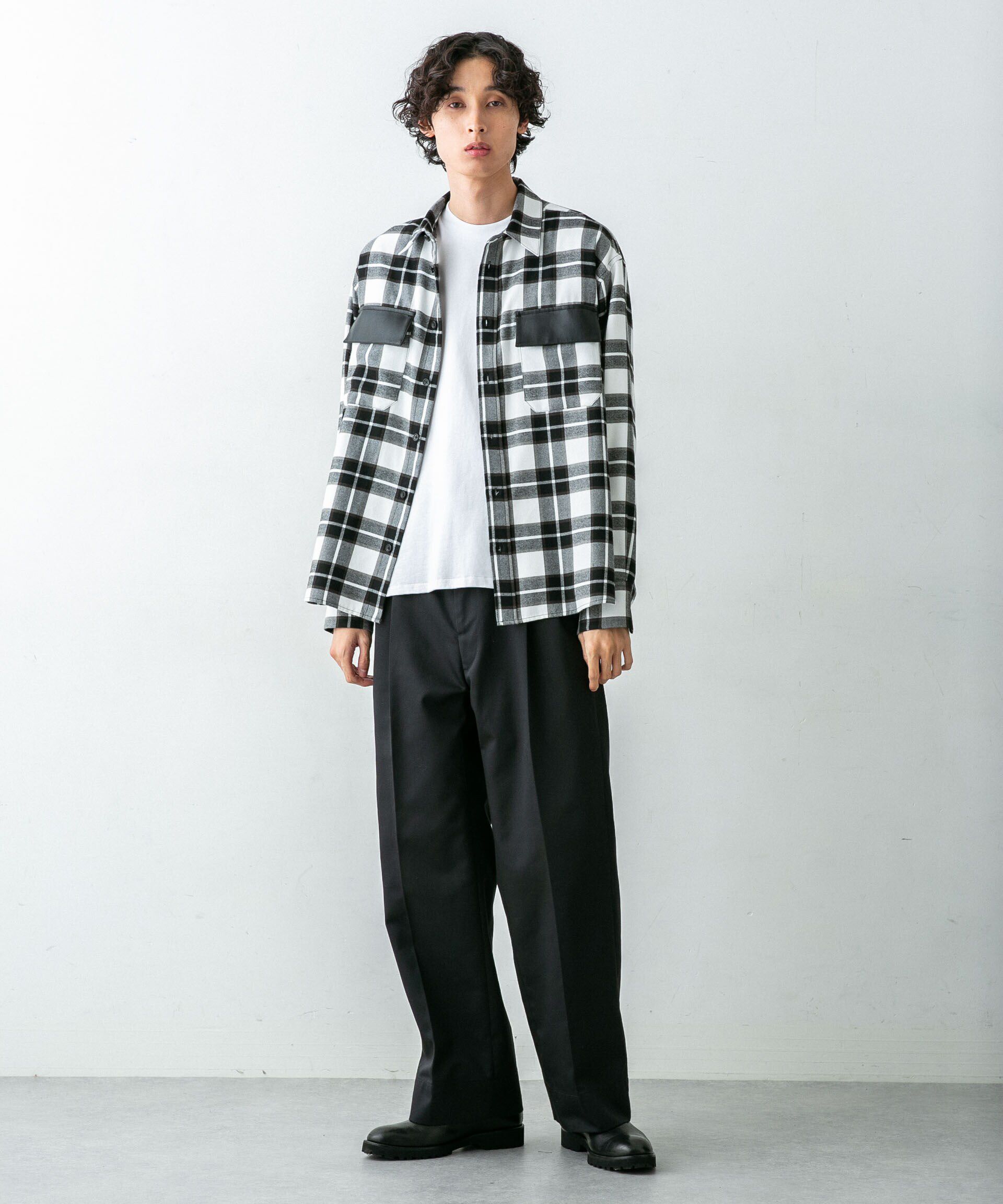 nano･universe「｢HOTEL PALACE(オテル パラス)｣ディッキーズ別注２タックワイドパンツ」|チノ|