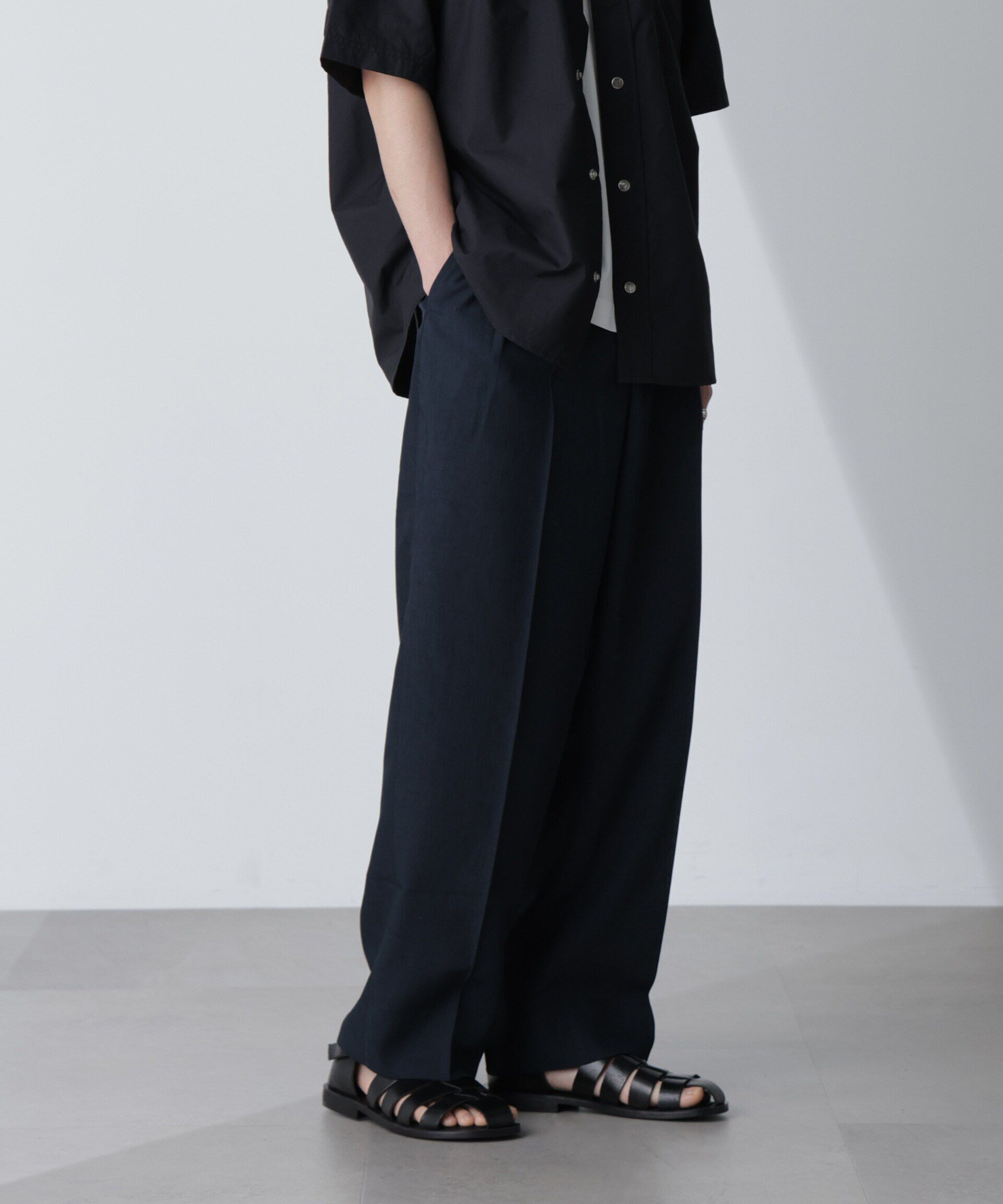 nano･universe「テックリネンリラックスタックテーパードパンツ（セットアップ可）」|チノ|