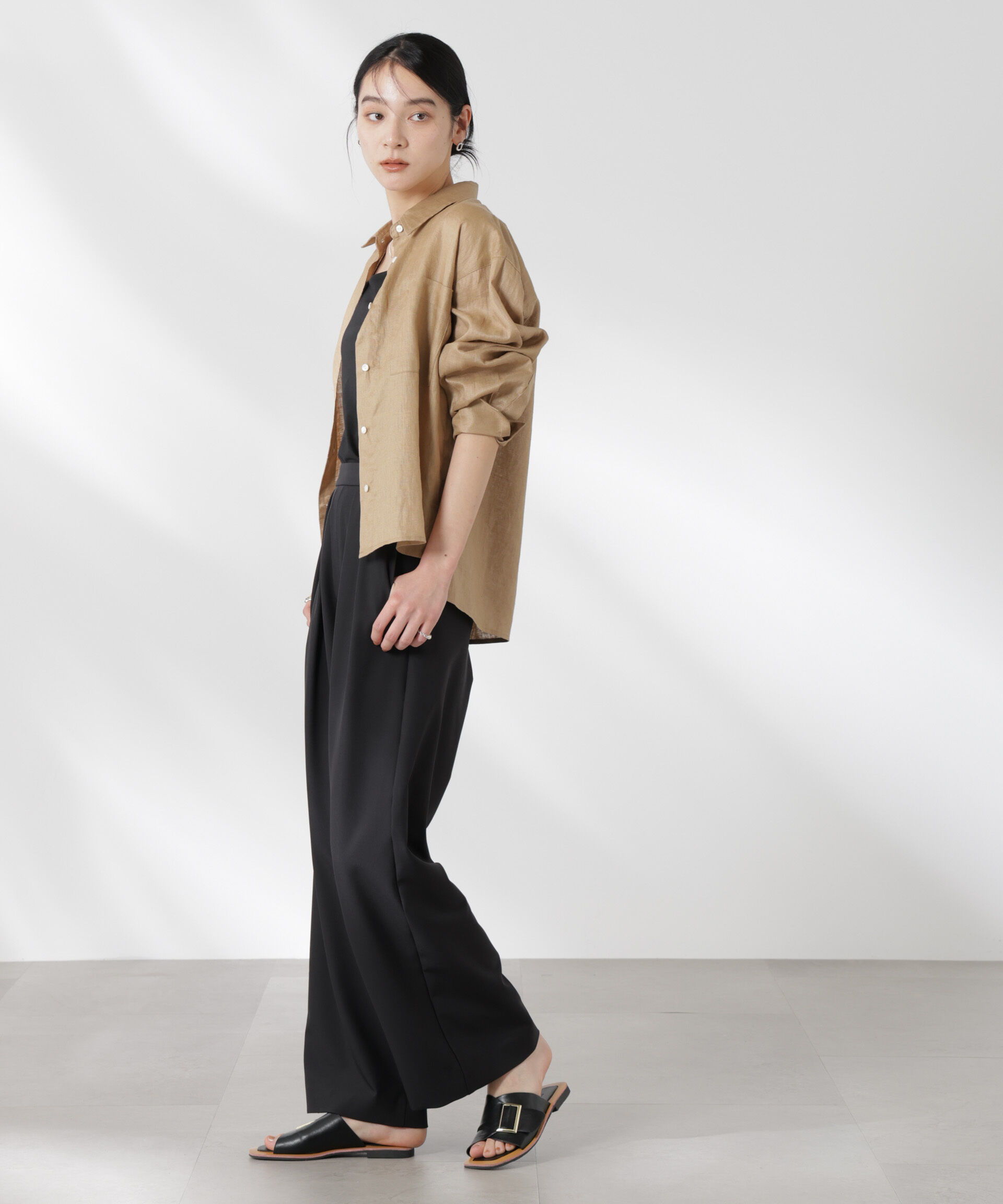 nano･universe「撥水UVストレッチタックワイドパンツ」|チノ|