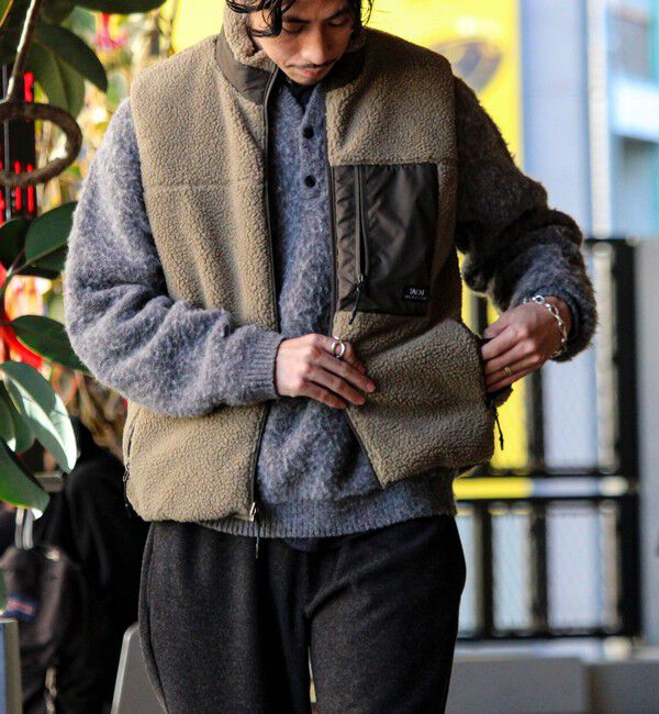 GLOSTER「【2WAYで着回せる】【UNISEX】GLOSTER配色別注 TAIONボア&times;ダウンベスト」|ダウンベスト・ベスト|