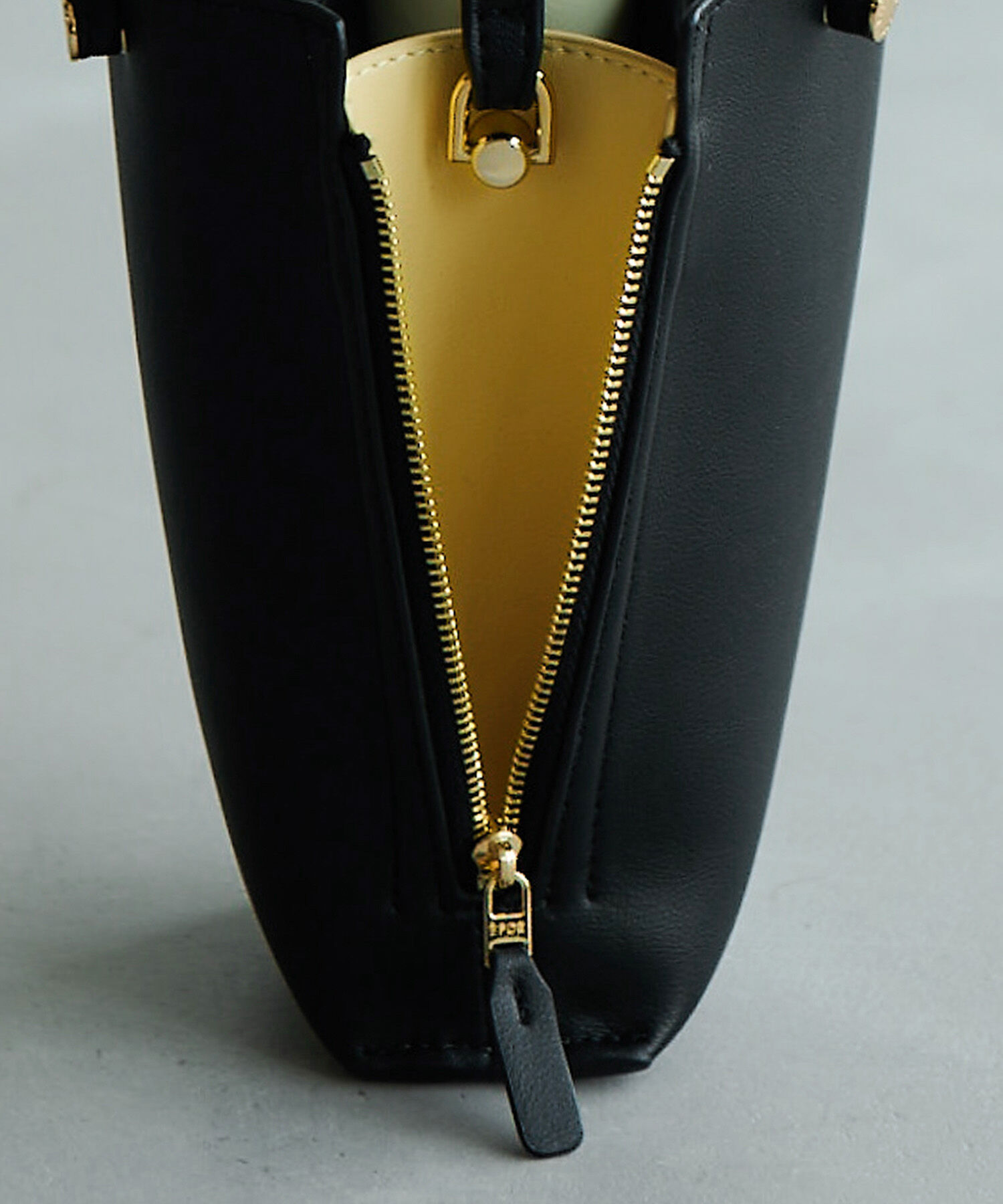 ROPE「【E'POR】Y BAG Micro（サイドジップマイクロショルダーバッグ）/一部WEB限定」|ショルダー・メッセンジャー|