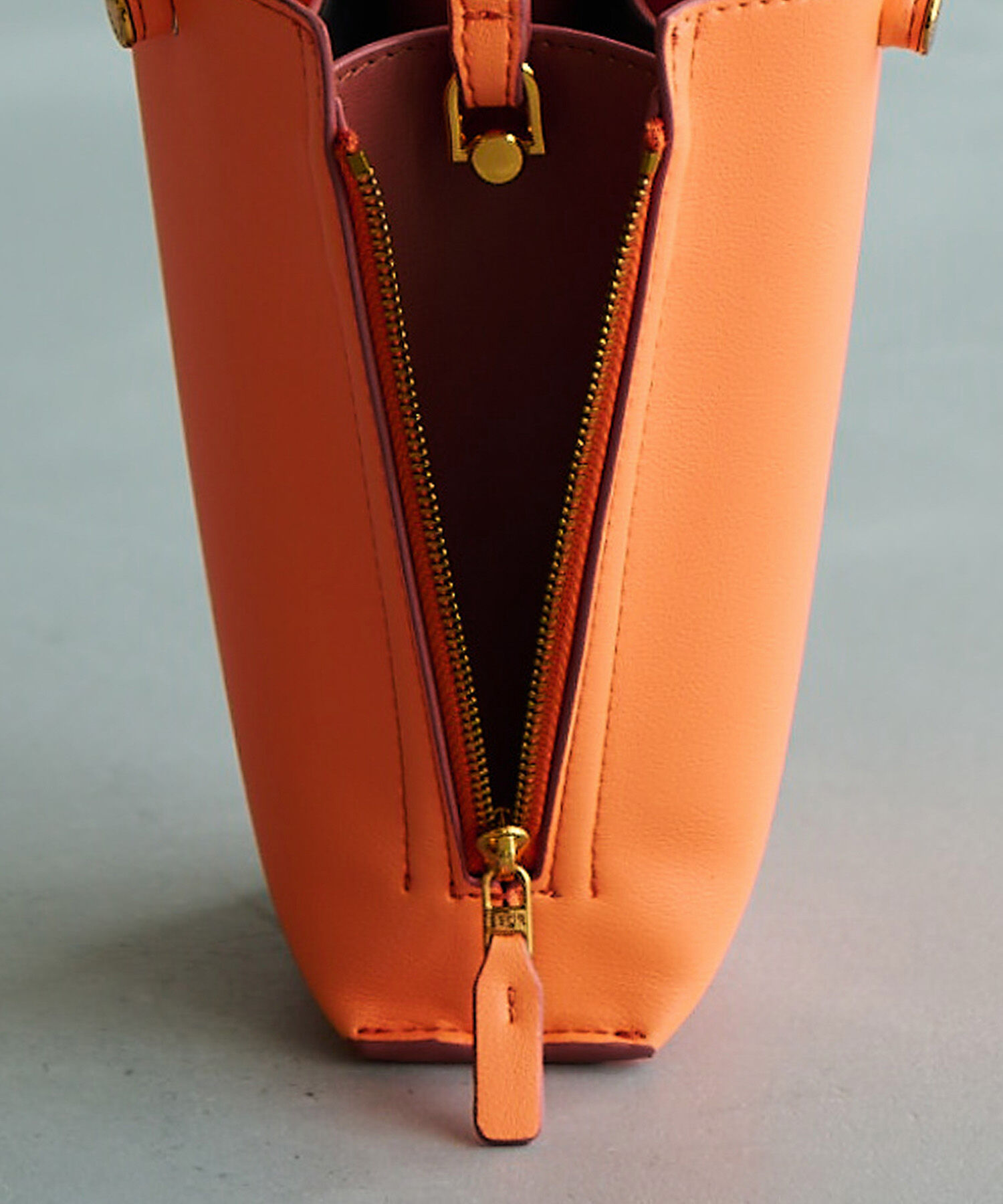 ROPE「【E'POR】Y BAG Micro（サイドジップマイクロショルダーバッグ）/一部WEB限定」|ショルダー・メッセンジャー|