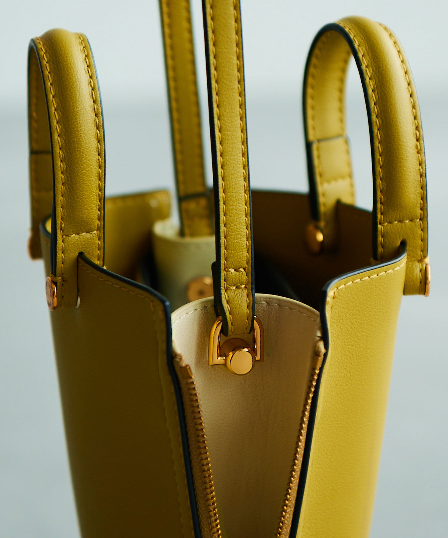 ROPE「【E'POR】Y BAG Micro（サイドジップマイクロショルダーバッグ）/一部WEB限定」|ショルダー・メッセンジャー|