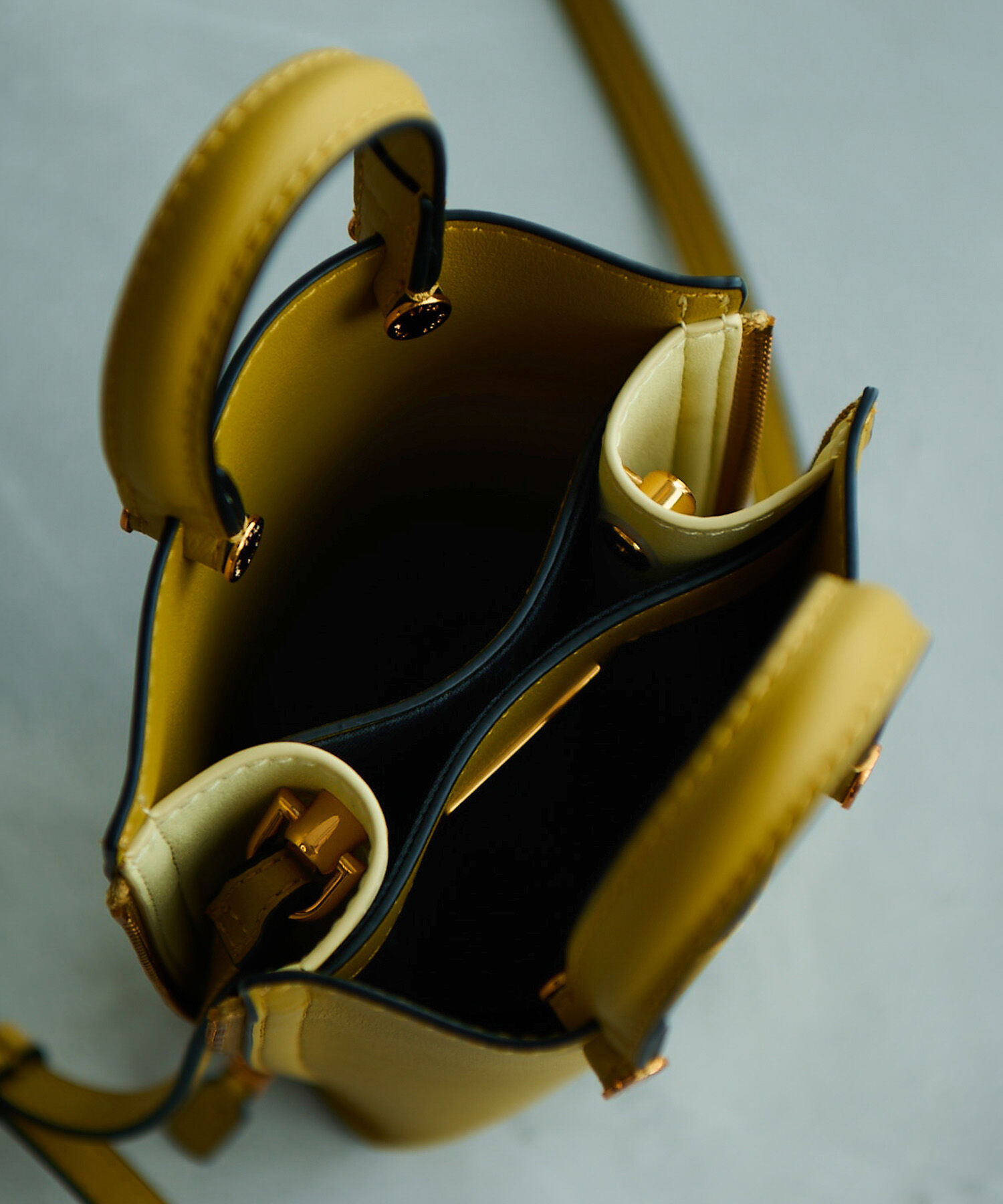 ROPE「【E'POR】Y BAG Micro（サイドジップマイクロショルダーバッグ）/一部WEB限定」|ショルダー・メッセンジャー|