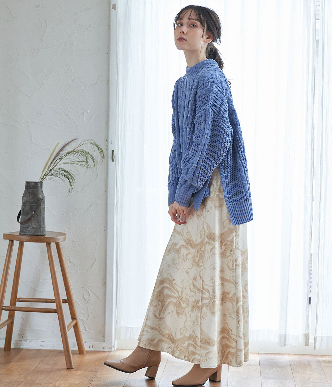 VIS「くるみ釦サテンナロースカート」|スカート|