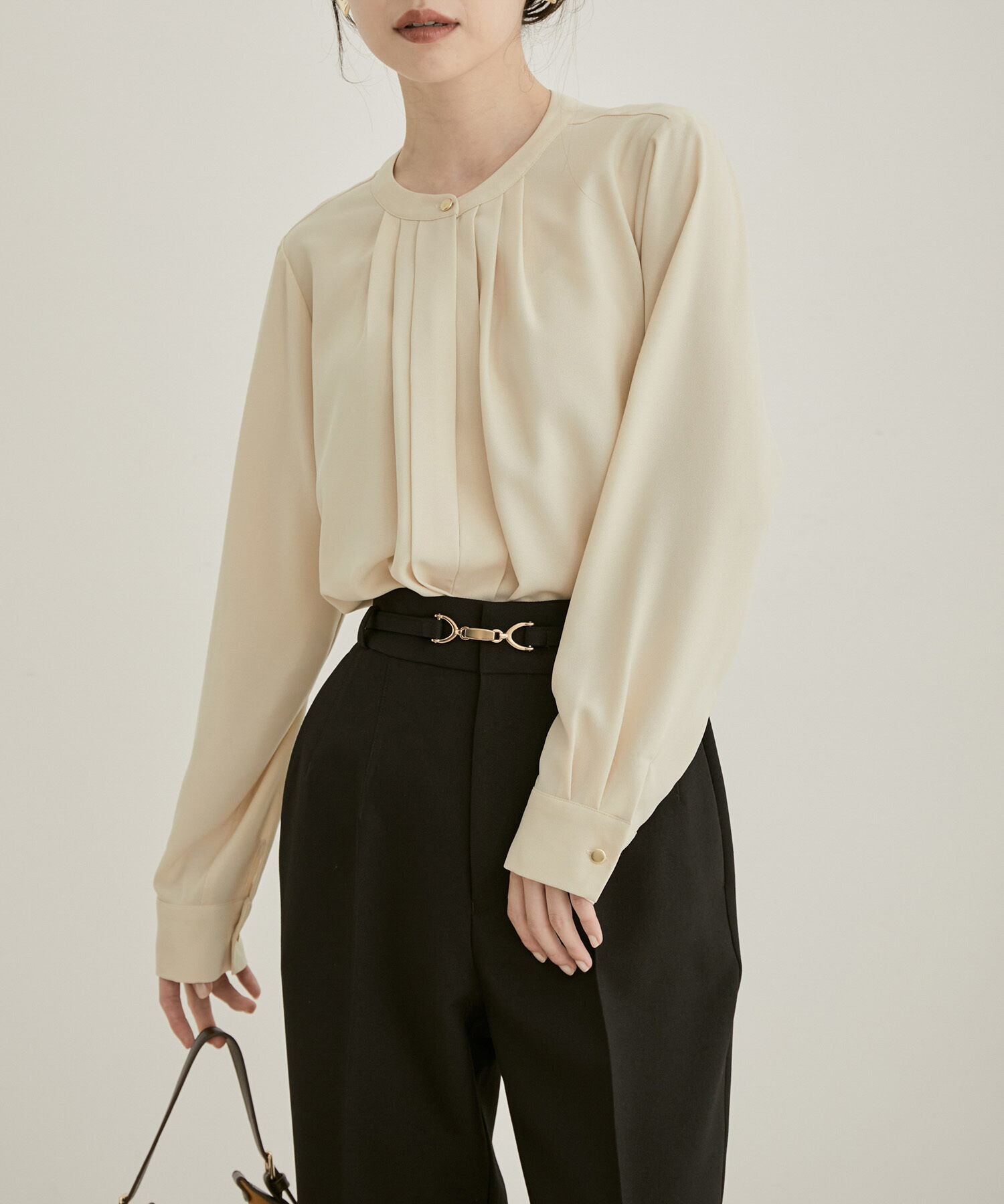 VIS「【洗える・EASYCARE】フロントタック長袖ブラウス【sustainable】」|シャツ・ブラウス|