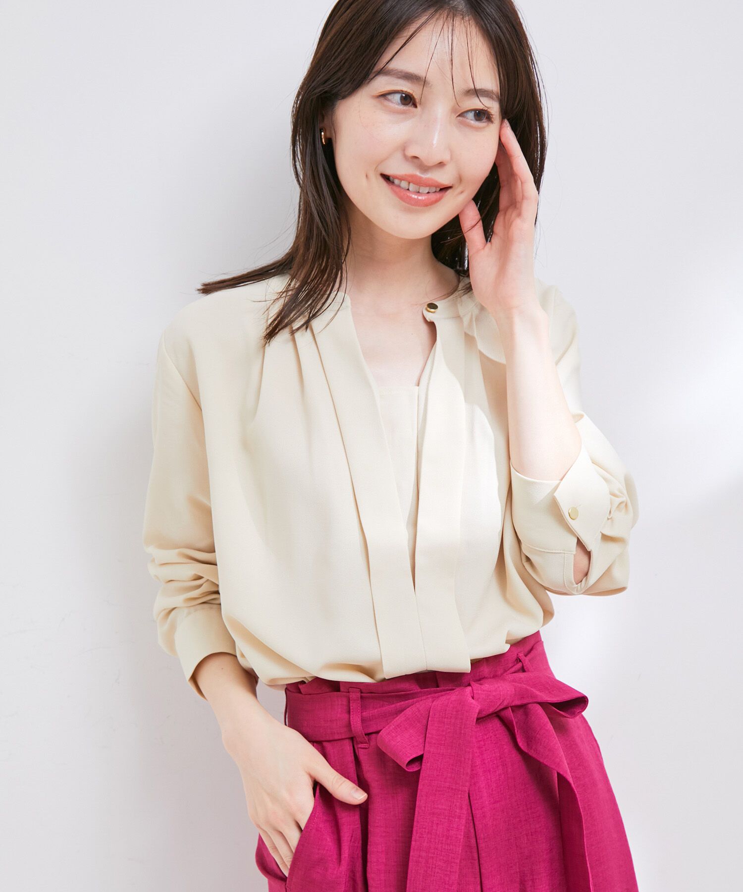 VIS「【洗える・EASYCARE】フロントタック長袖ブラウス【sustainable】」|シャツ・ブラウス|