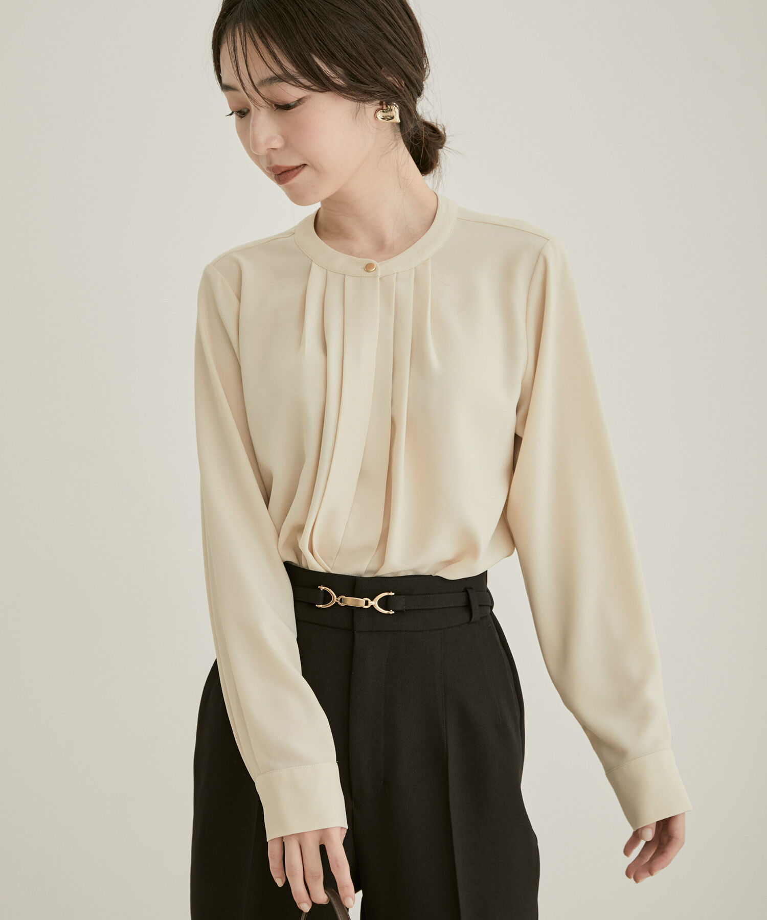 VIS「【洗える・EASYCARE】フロントタック長袖ブラウス【sustainable】」|シャツ・ブラウス|