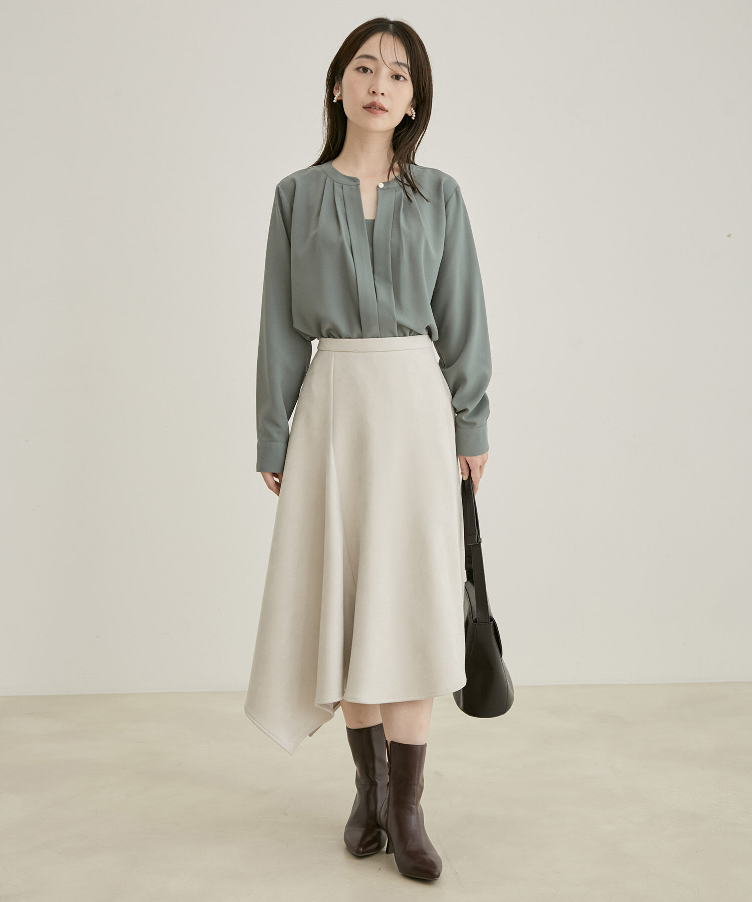 VIS「【洗える・EASYCARE】フロントタック長袖ブラウス【sustainable】」|シャツ・ブラウス|