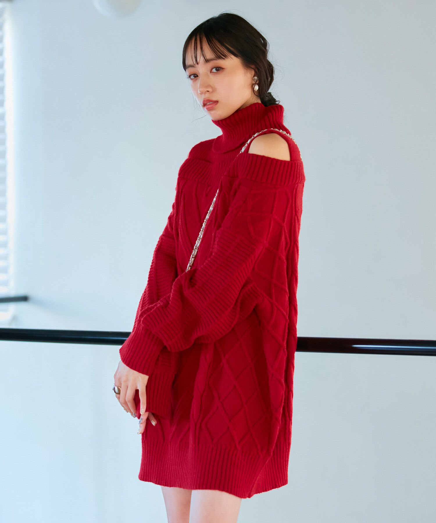 VIS「【洗える】オフショルケーブル編みワンピース」|ワンピース|