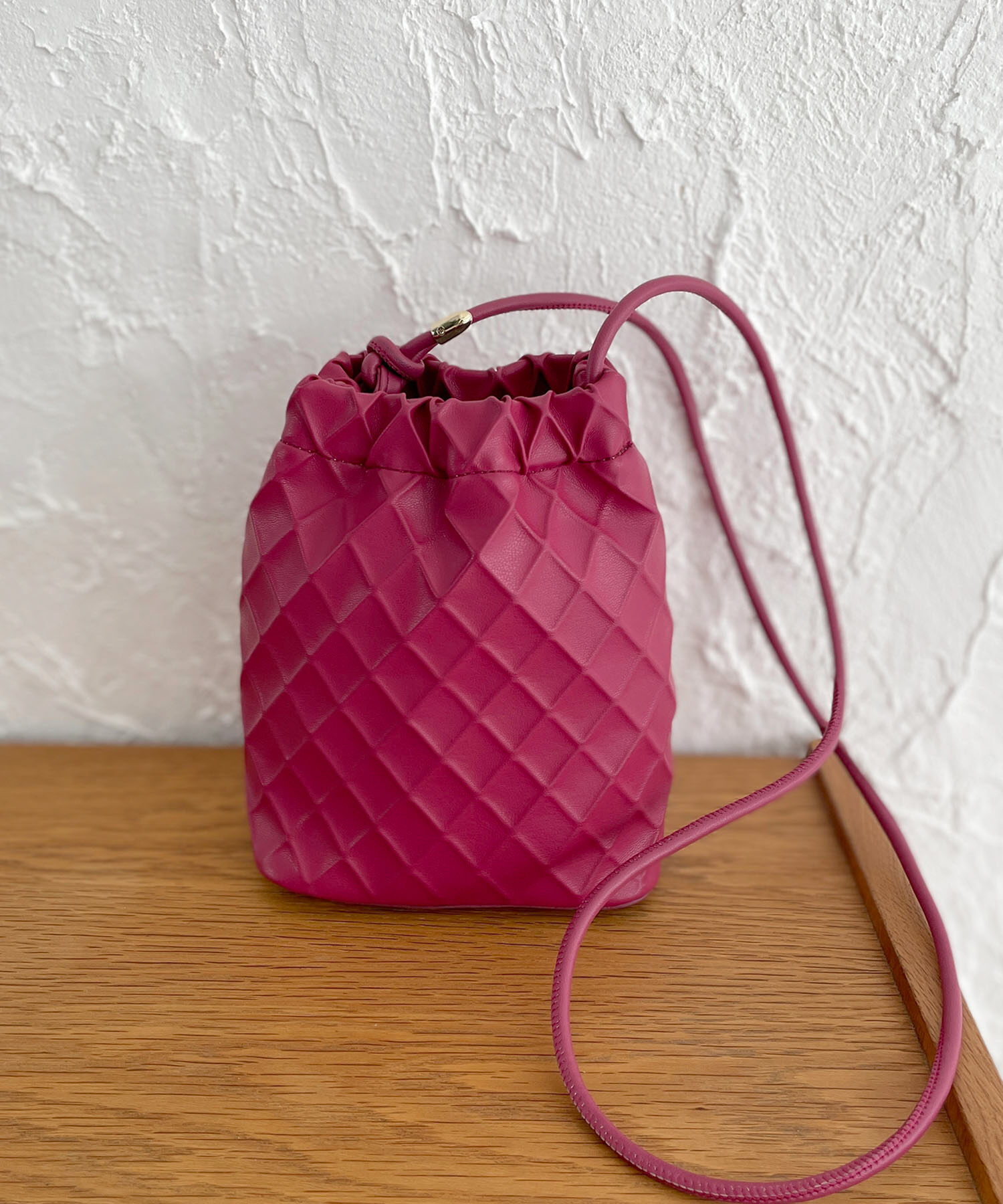 ROPE PICNIC PASSAGE「スクエアエンボスドロストリングショルダーバッグ」|ショルダー・メッセンジャー|ピンク(63)