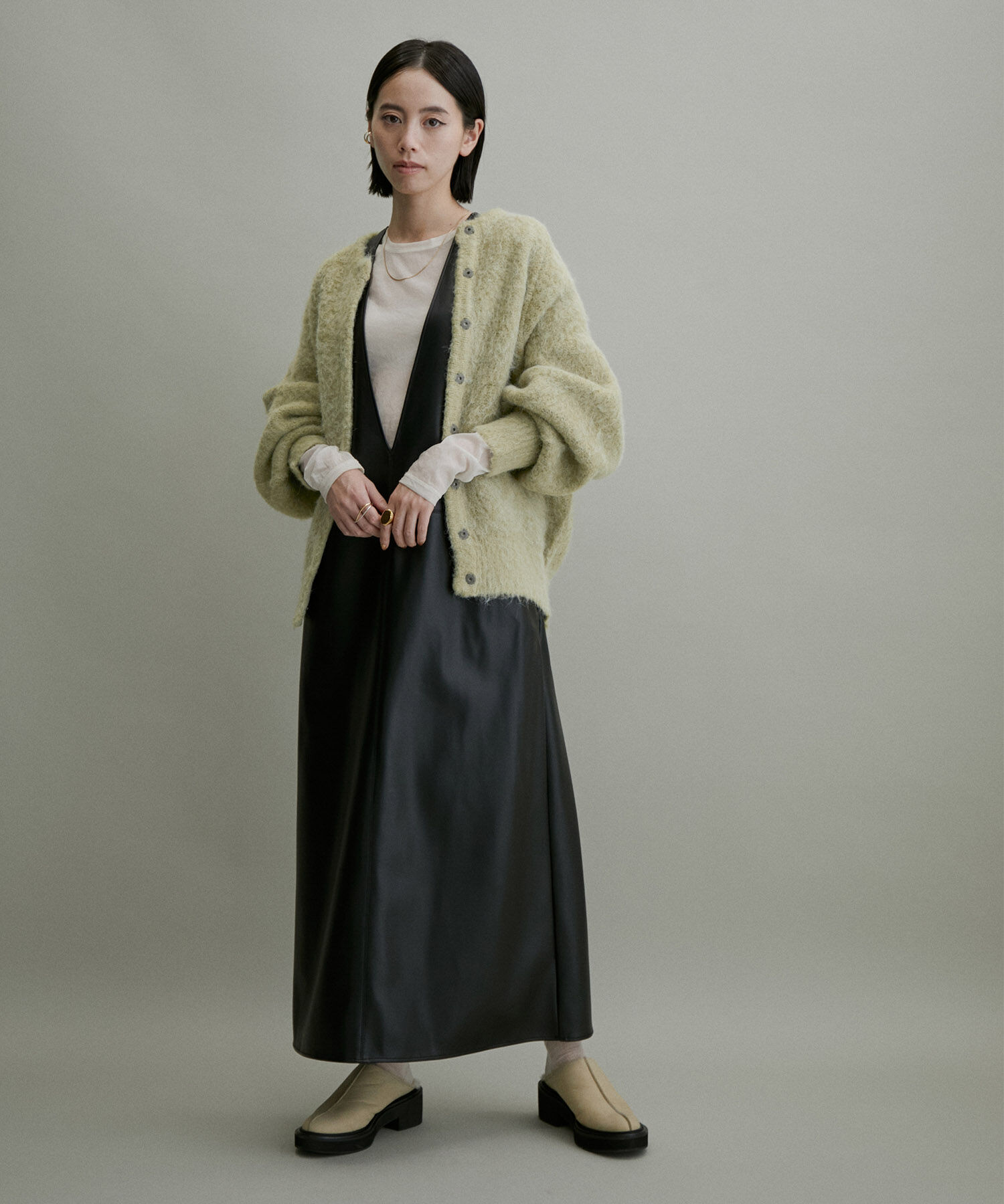 ADAM ET ROPE'「【WEB限定(一部店舗展開あり)】ファーニットミドルカーディガン」|カーディガン|