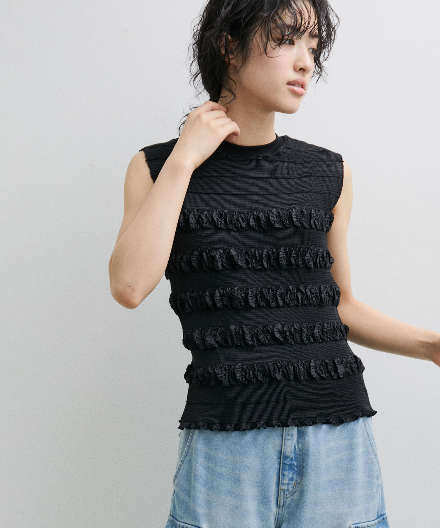 ADAM ET ROPE'「【セットアップ対応】マドレーヌプリーツトップス」|Tシャツ・カットソー|ブラック(01)