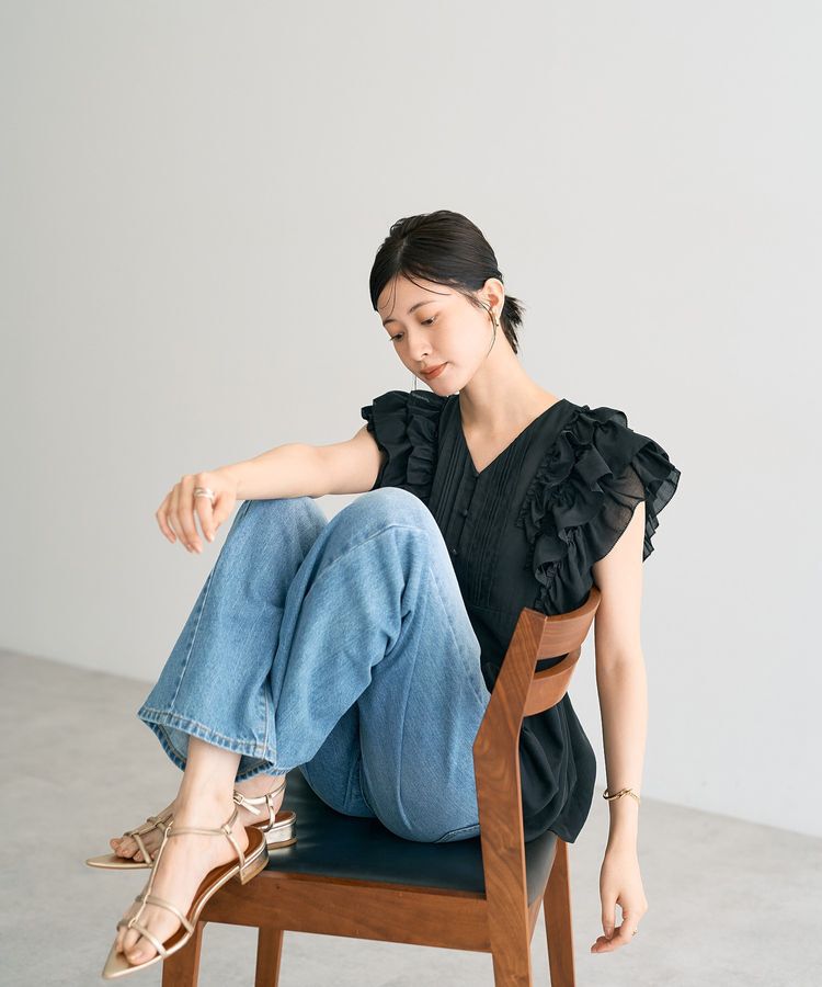 YECCA VECCA「ラッフルVネックブラウス」|シャツ・ブラウス|