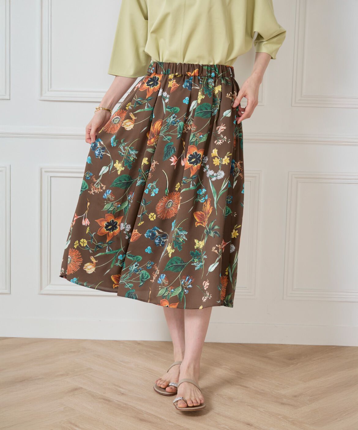 7-IDconcept.「ボタニカル柄 タックギャザースカート」|フレア|