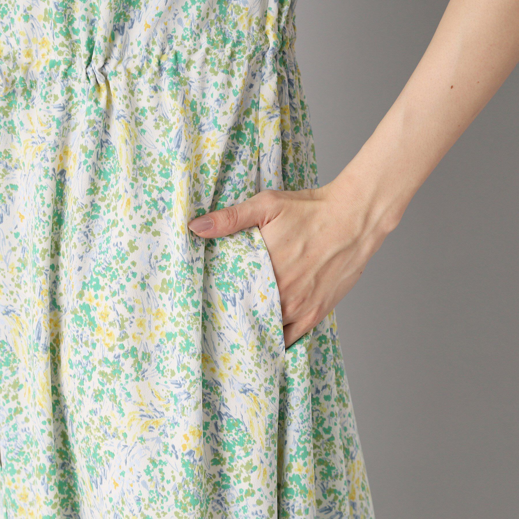 DRESSTERIOR「【ポケット付き/花柄】フラワープリントフレンチスリーブワンピ」|ワンピース|